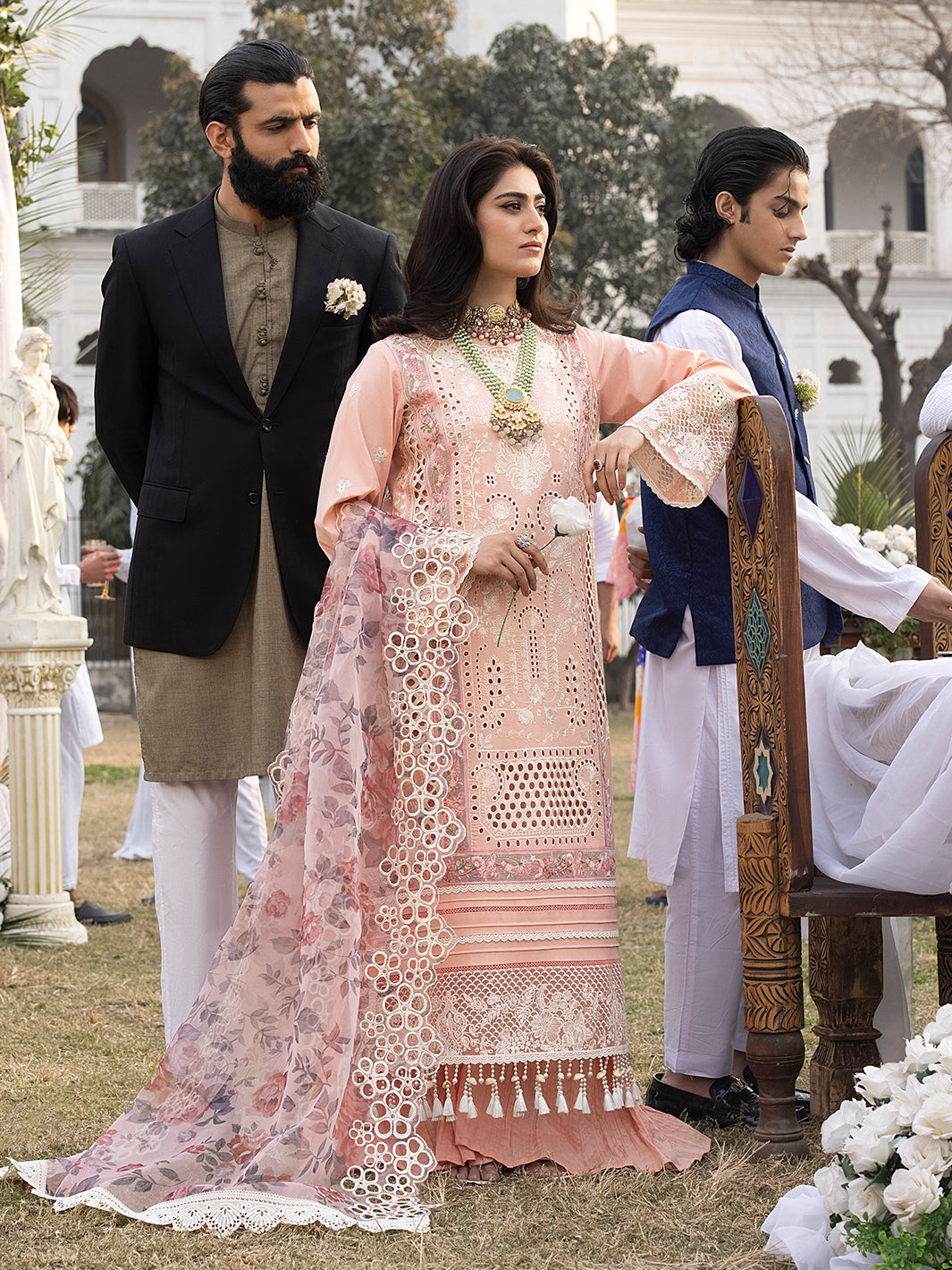 Mahnur | Mahrukh Luxury Lawn 24 | DAISY - Khanumjan  Pakistani Clothes and Designer Dresses in UK, USA 