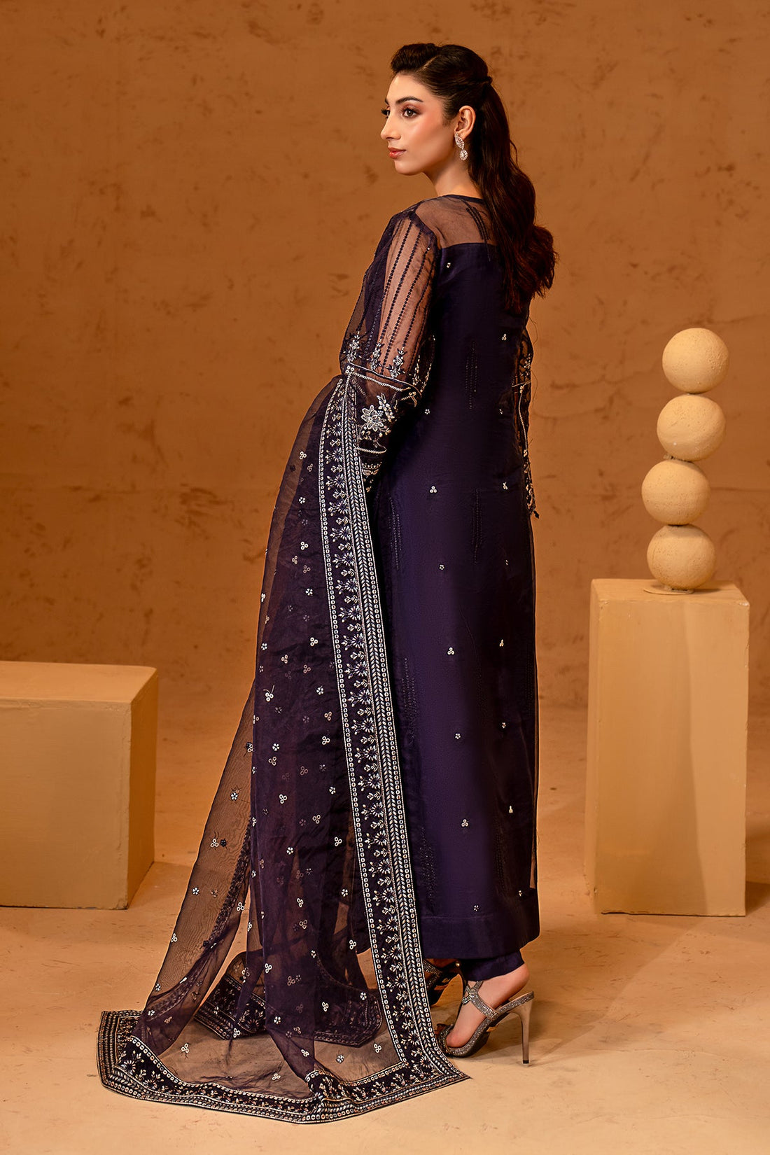 Maryams | Noir Luxury Formals | Sofia