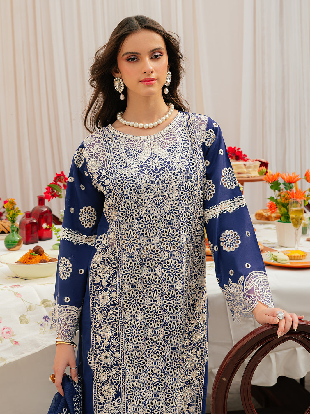 Mahnur | Allenura Luxury Lawn 24 | ELYSIUM - Khanumjan  Pakistani Clothes and Designer Dresses in UK, USA 
