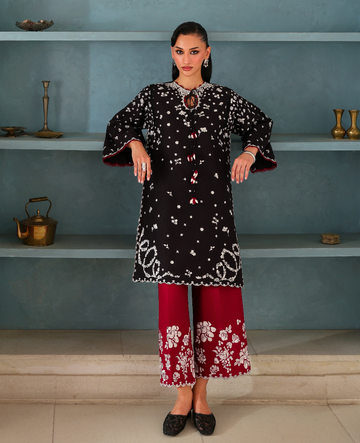 Republic Womenswear | Neonma Essential Pret 26 |Noir Parsi