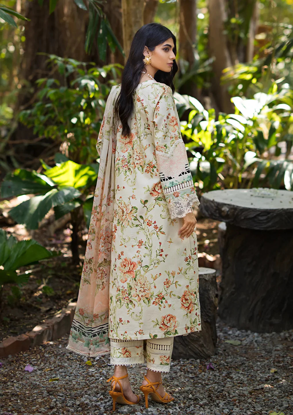 Elaf Premium | Signature Embroidered Lawn 24 | ESL-03A ANGELS BREATH - Khanumjan  Pakistani Clothes and Designer Dresses in UK, USA 