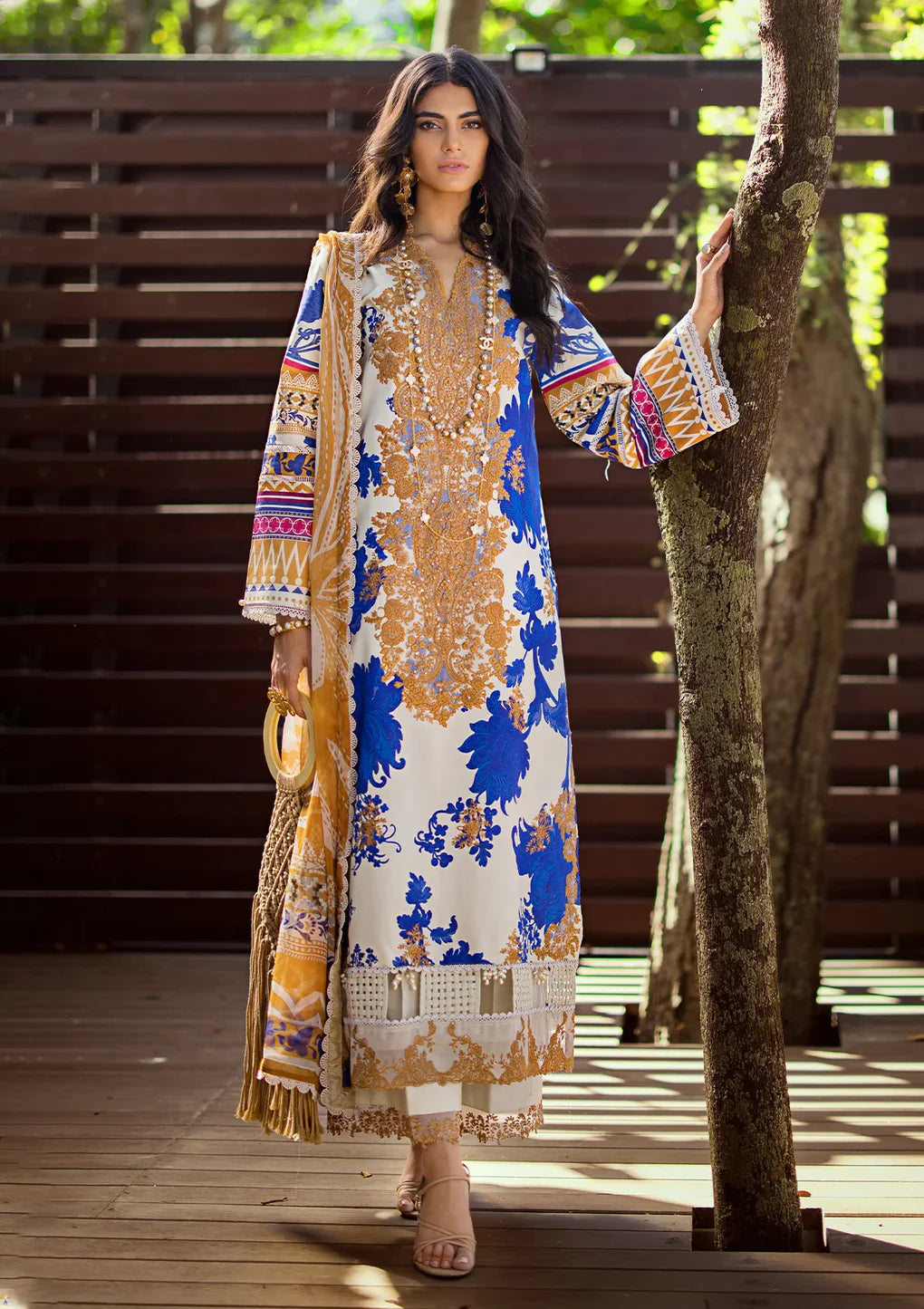 Elaf Premium | Signature Embroidered Lawn 24 | ESL-01A OPRAH - Khanumjan  Pakistani Clothes and Designer Dresses in UK, USA 