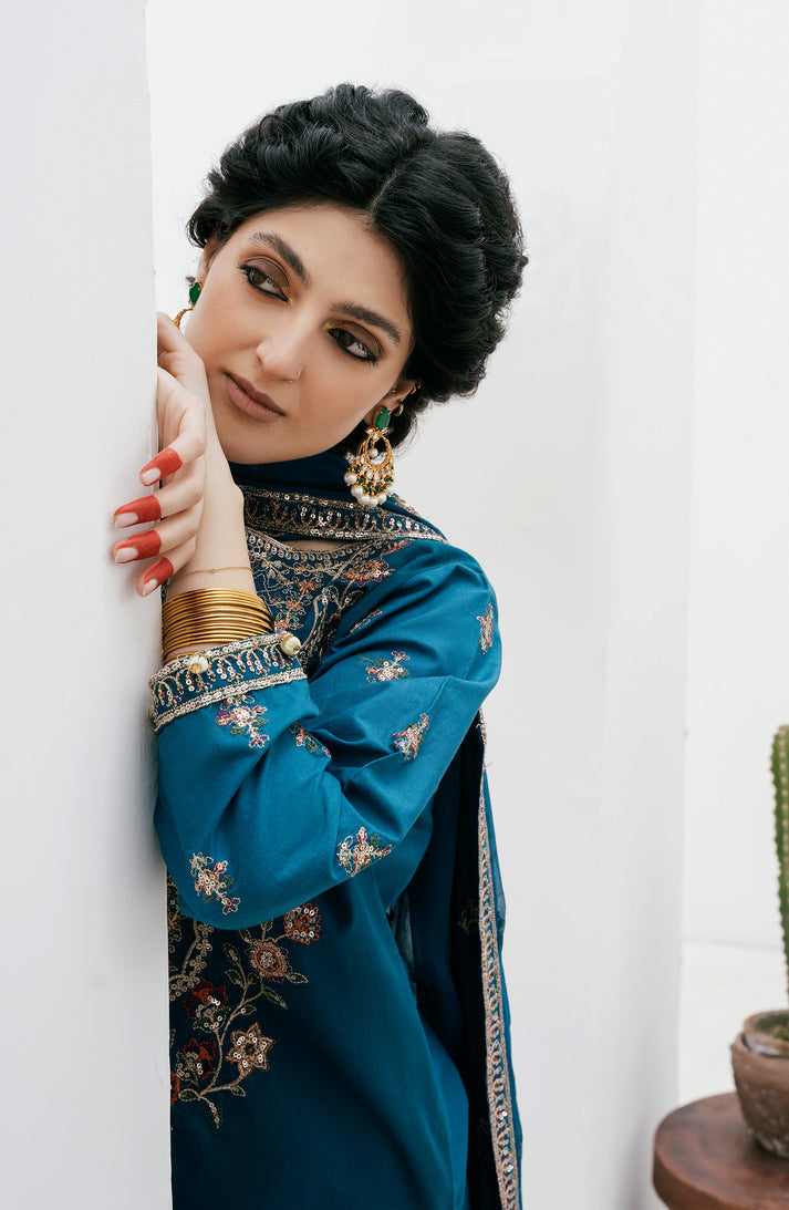 Emaan Adeel | Gul Mohr Eid Pret | ZABEEN - Khanumjan  Pakistani Clothes and Designer Dresses in UK, USA 