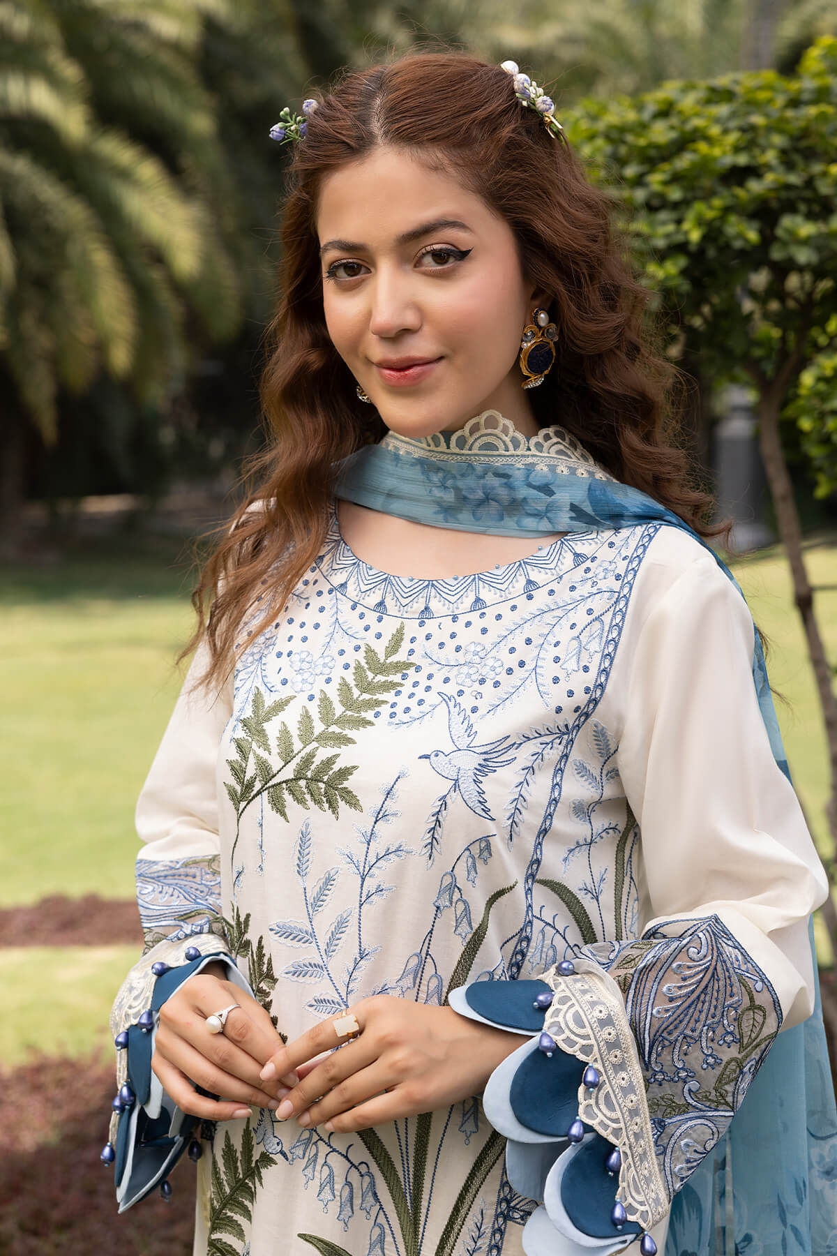 Raeesa Premium | Ferya Lawn | Noor E Fajar | Ferya | FD-05 - Khanumjan  Pakistani Clothes and Designer Dresses in UK, USA 