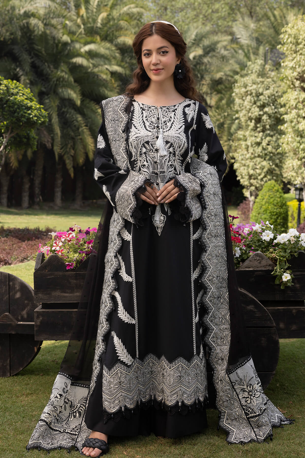 Raeesa Premium | Ferya Lawn | Noor E Fajar | Ferya | FD-07 - Khanumjan  Pakistani Clothes and Designer Dresses in UK, USA 