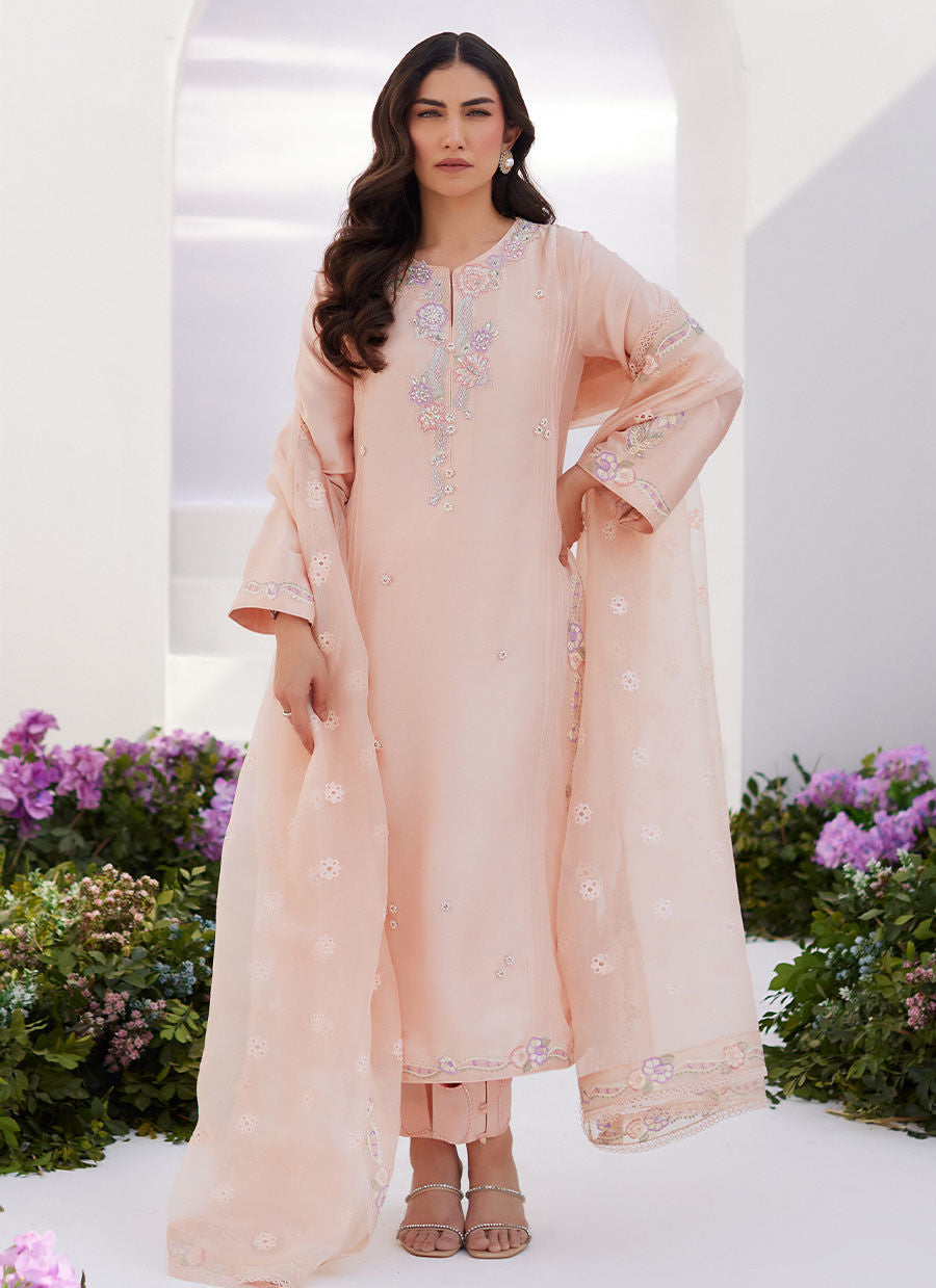 Farah Talib Aziz | Zaza Luxe Pret 24 | ELEA PEACH EMBROIDERED RAW SILK SHIRT AND DUPATTA - Khanumjan  Pakistani Clothes and Designer Dresses in UK, USA 