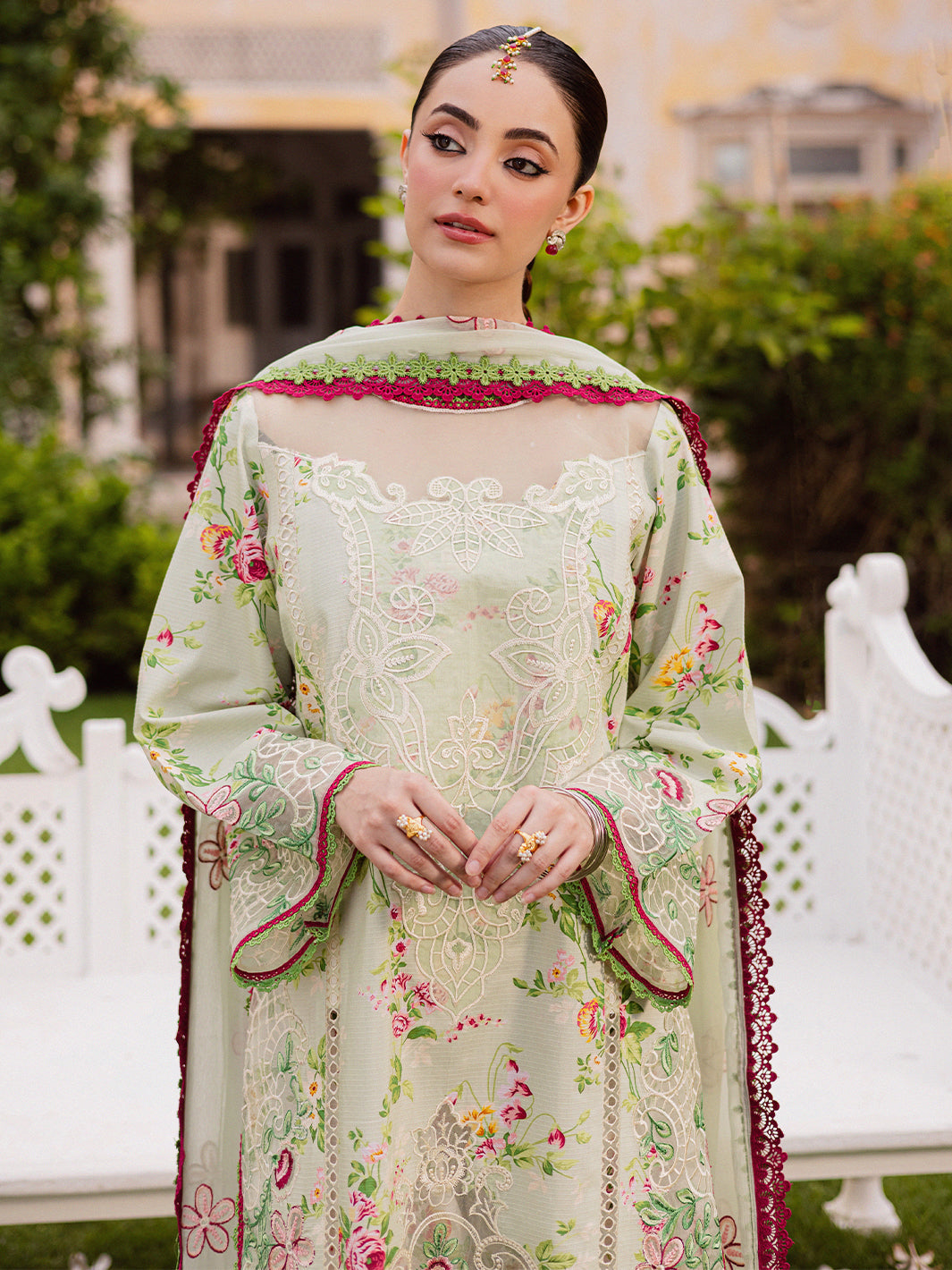 Mahnur | Gulzar Winter 25 | G - 09
