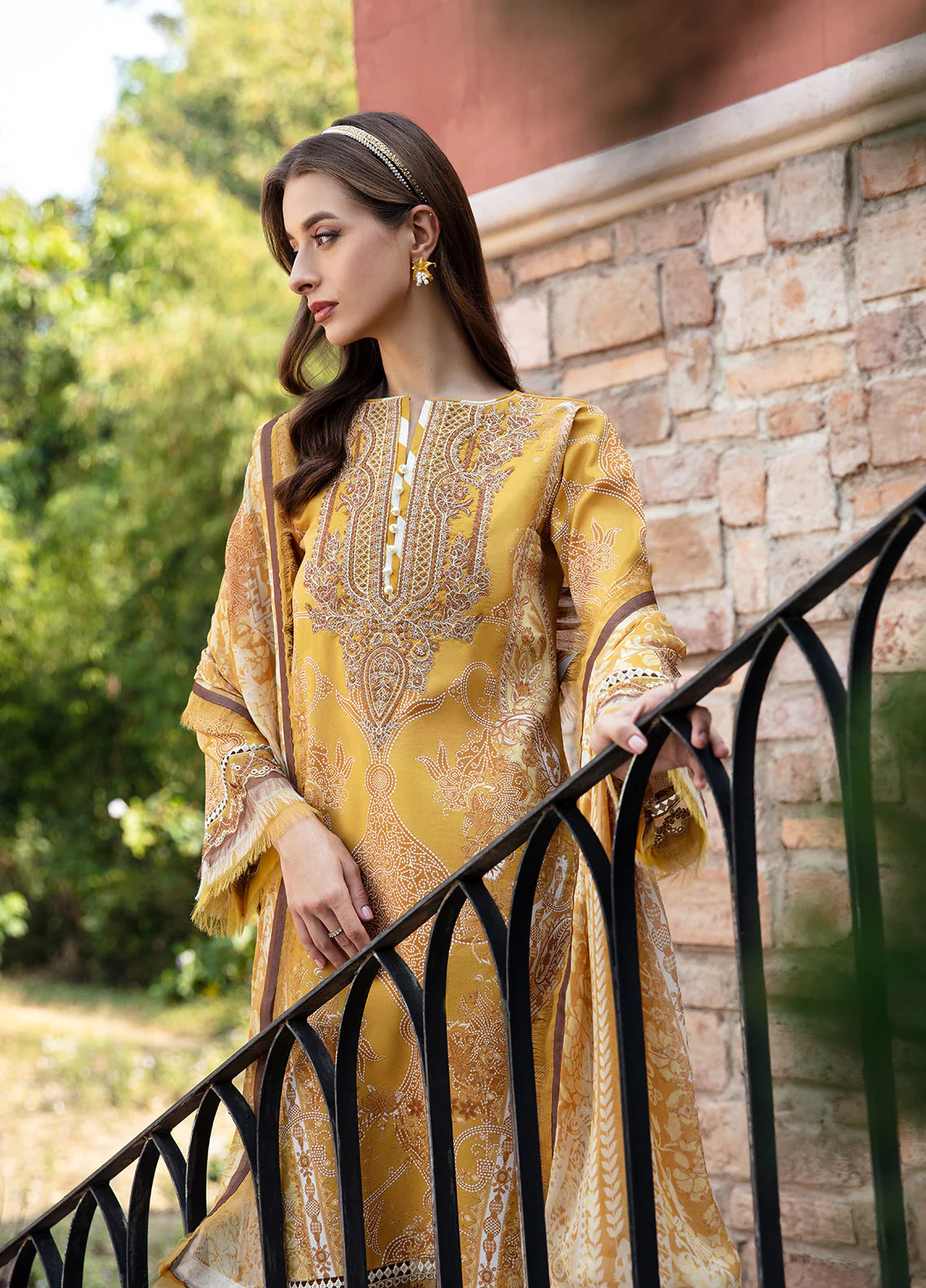 Gulaal | Springtime Ballet | CEYDA (GL-L-24V1-02) - Khanumjan  Pakistani Clothes and Designer Dresses in UK, USA 