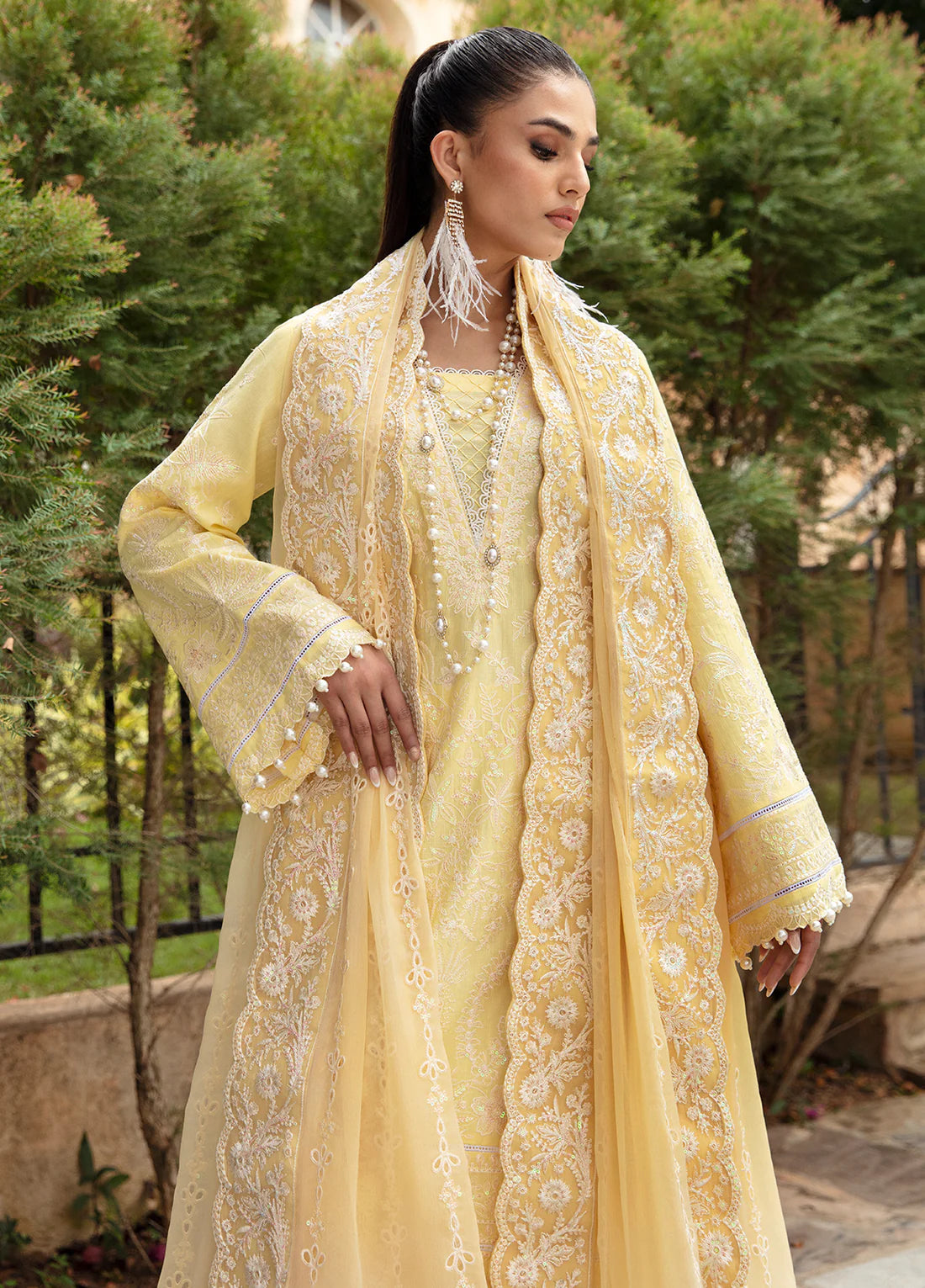 Gulaal | Luxury Lawn 24 | VALERIA (GL-LL-24V1-01) - Khanumjan  Pakistani Clothes and Designer Dresses in UK, USA 