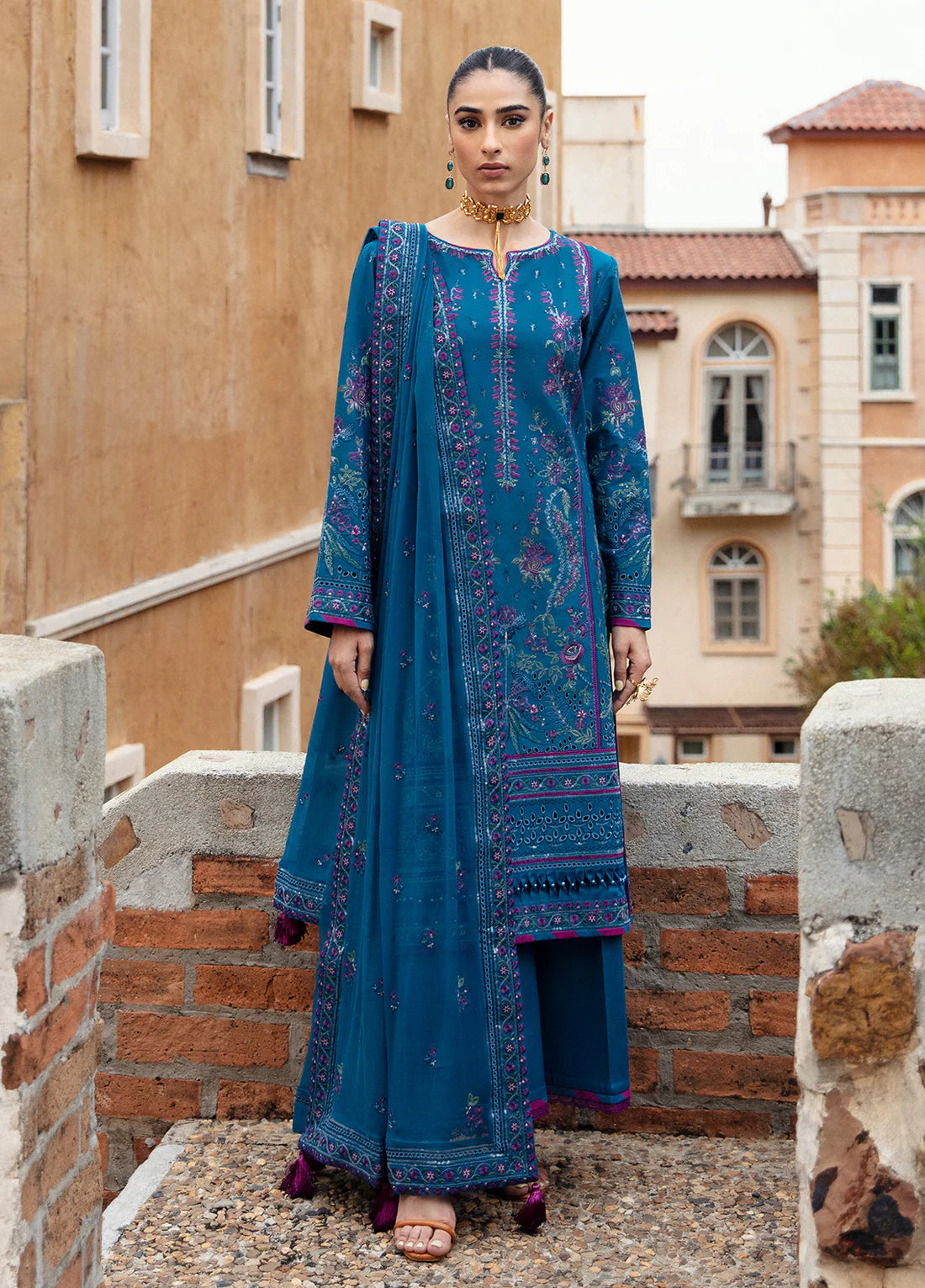 Gulaal | Luxury Lawn 24 | FELICIA (GL-LL-24V1-04) - Khanumjan  Pakistani Clothes and Designer Dresses in UK, USA 