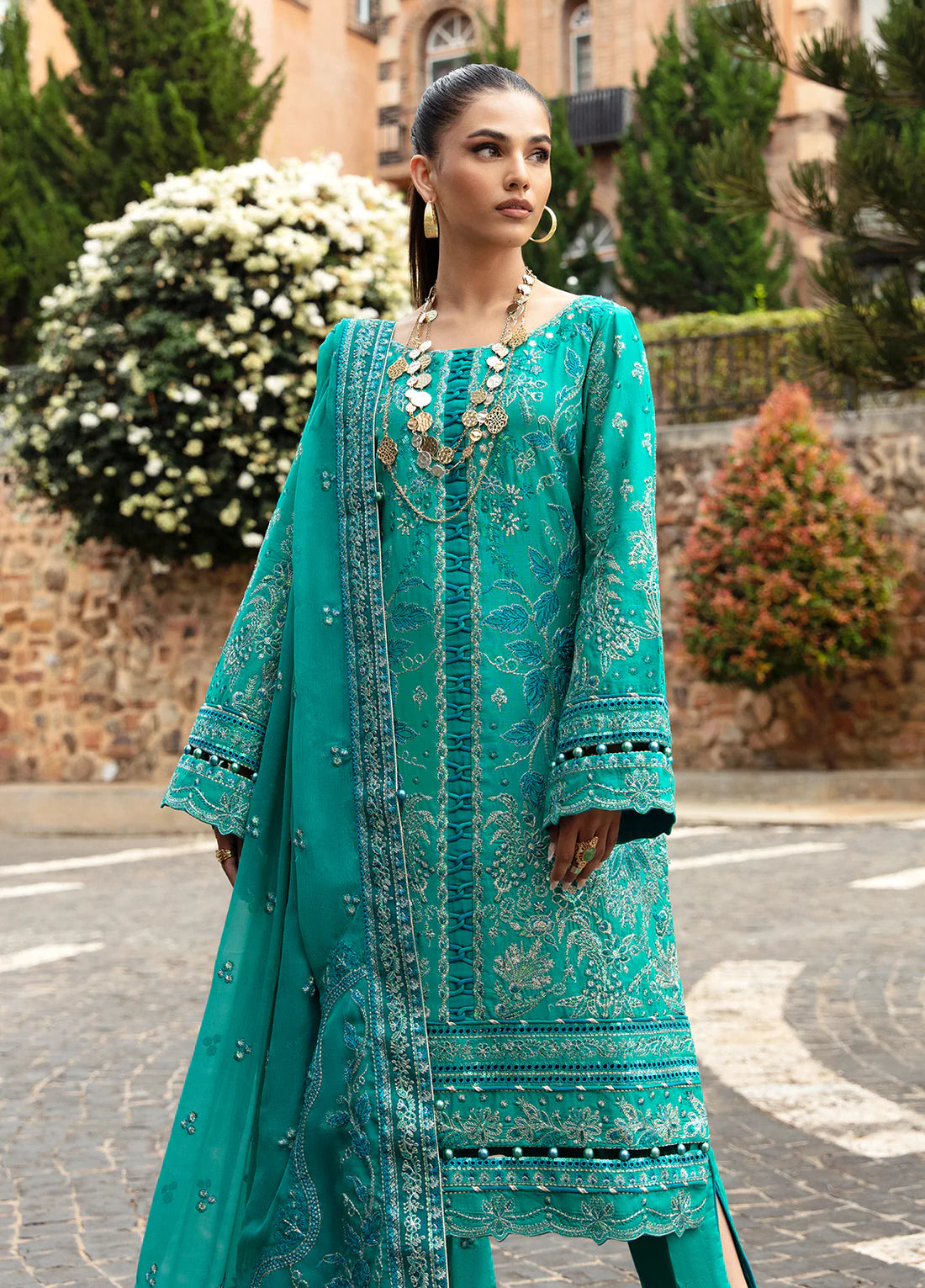 Gulaal | Luxury Lawn 24 | CIANA (GL-LL-24V1-08) - Khanumjan  Pakistani Clothes and Designer Dresses in UK, USA 