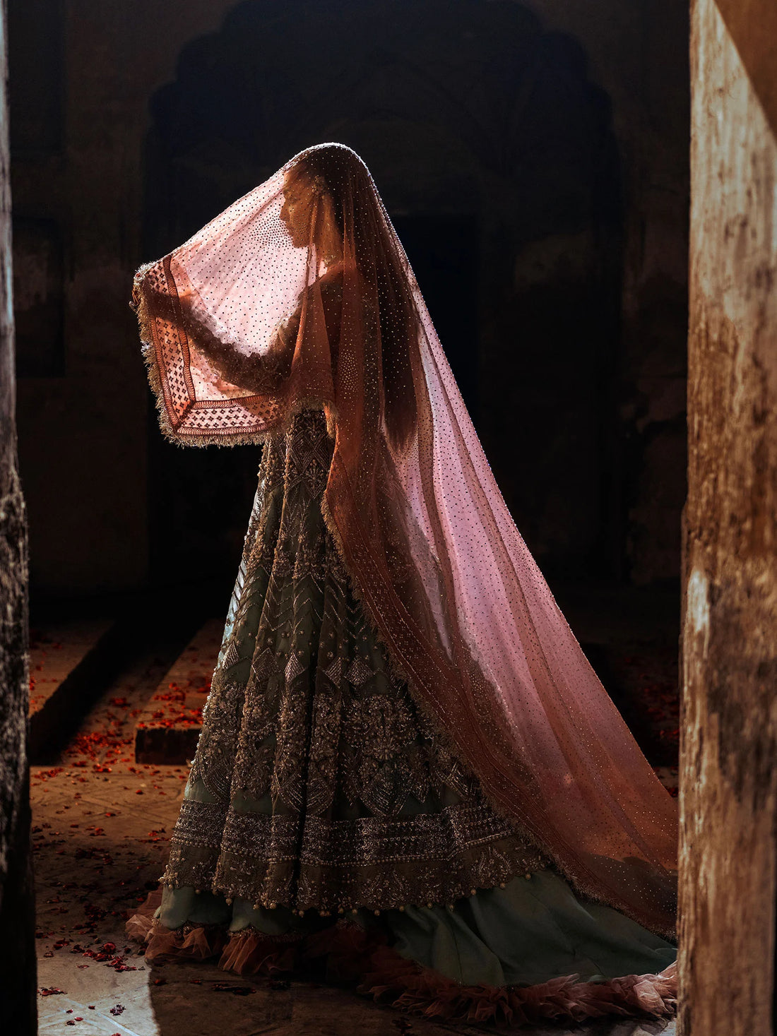 Maryam Hussain | Gulaab Wedding Formals 24 | Roshan - Khanumjan  Pakistani Clothes and Designer Dresses in UK, USA 