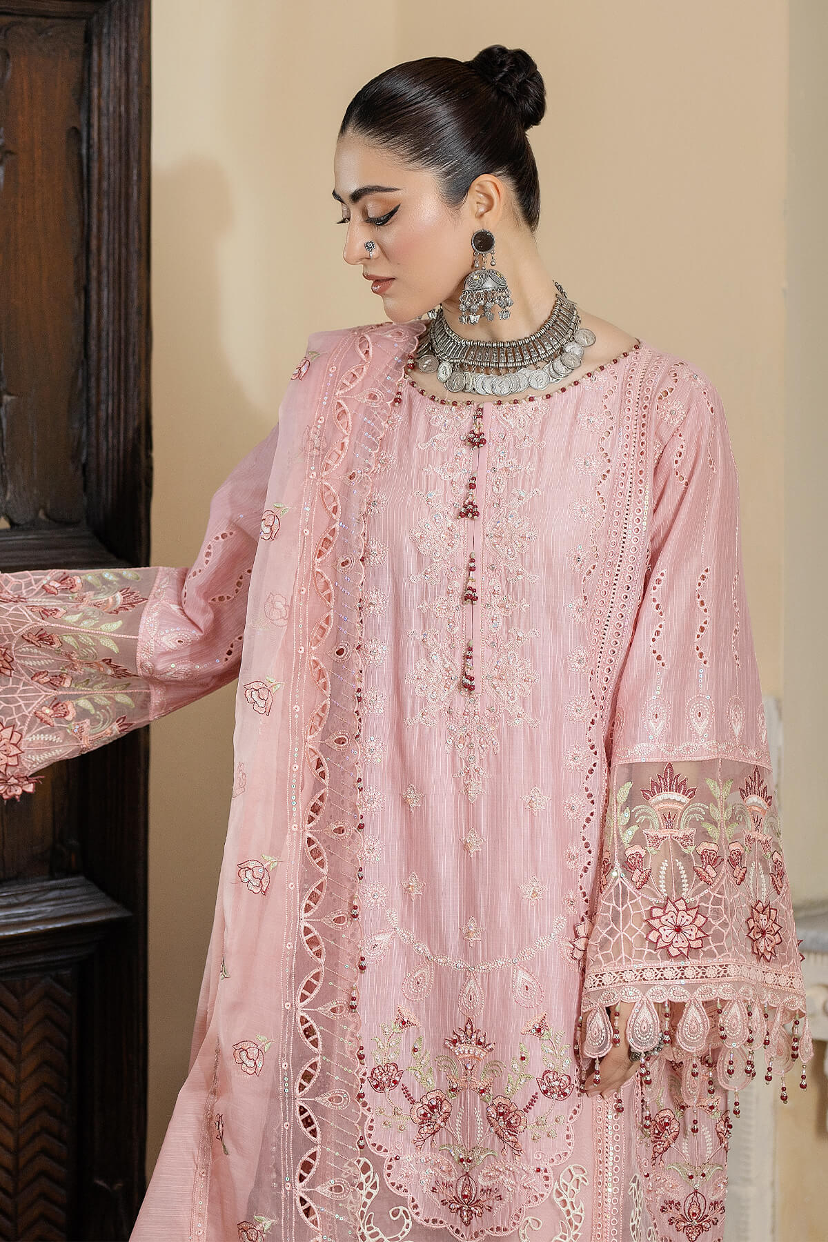 Raeesa Premium | Kimora Lawn Collection |  Kimora | HL-17 Irsa - Khanumjan  Pakistani Clothes and Designer Dresses in UK, USA 