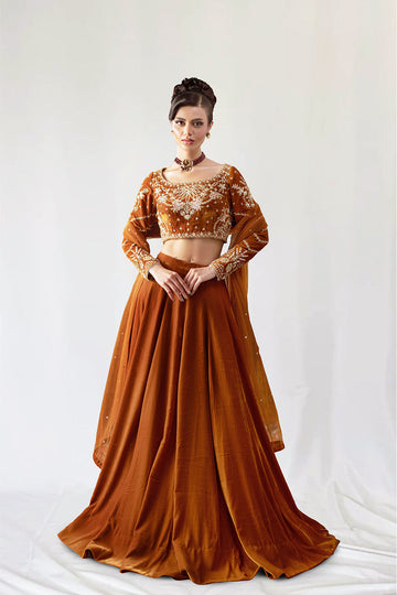 Saira Rizwan | Velvet Pret 25 | AMBERIN-SRVP25-11