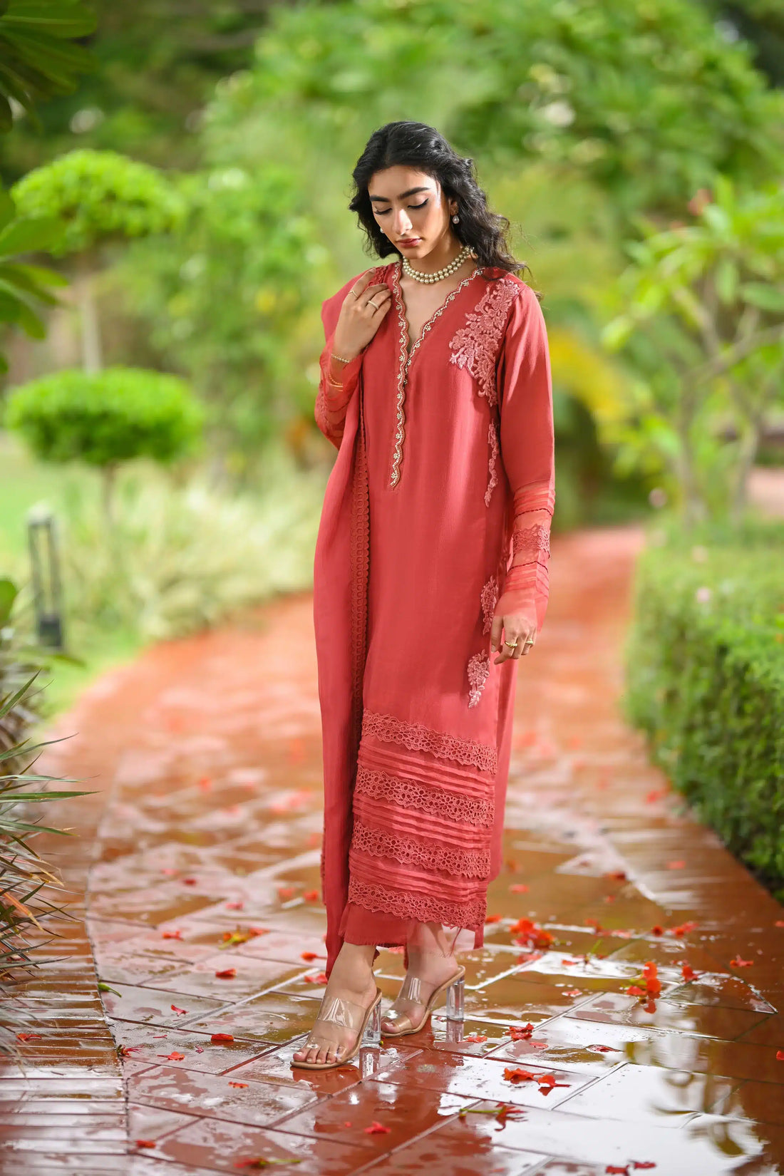 Hue Pret | Leilah Formals 23 | Dahlia - Khanumjan  Pakistani Clothes and Designer Dresses in UK, USA 