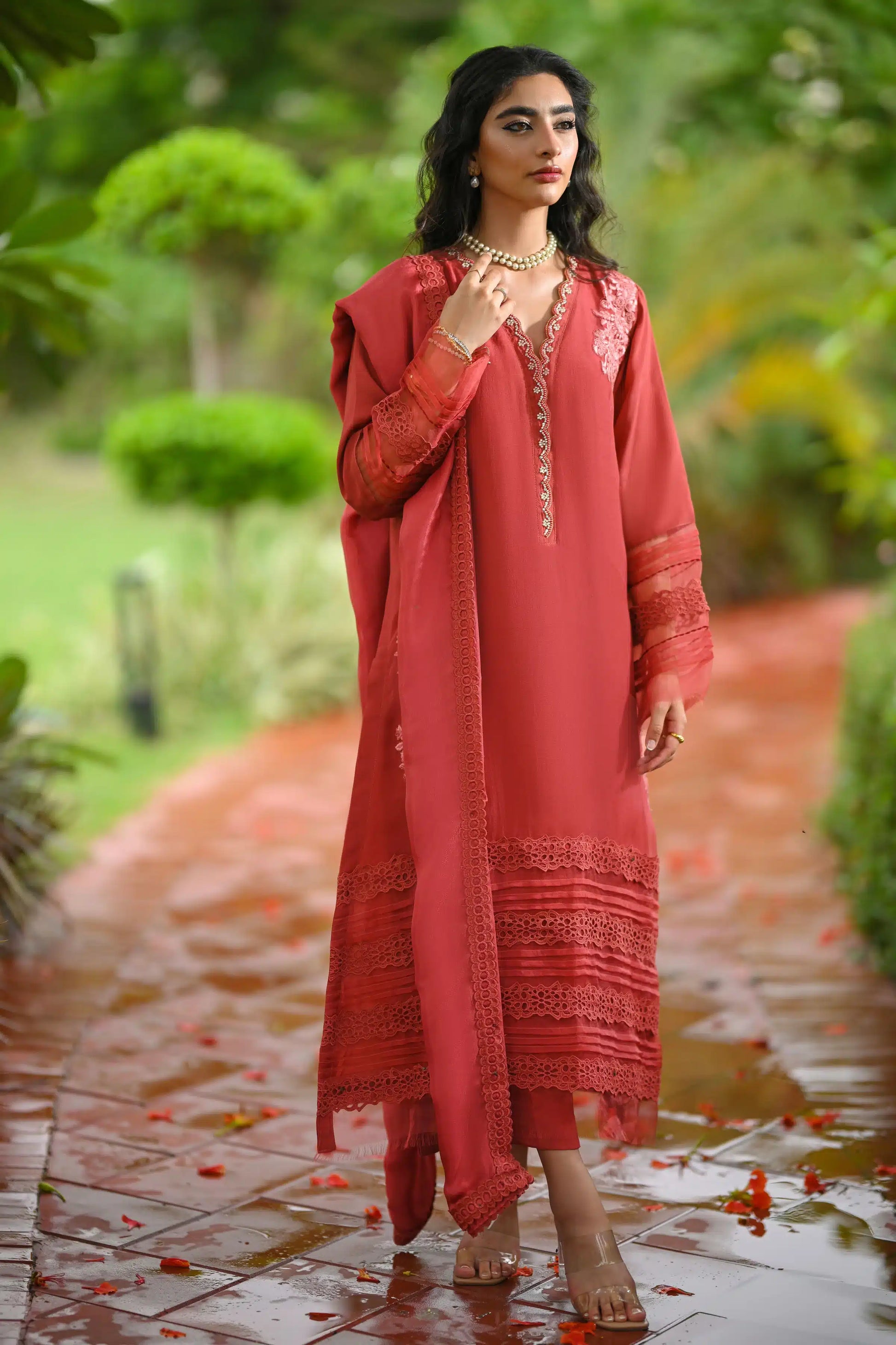 Hue Pret | Leilah Formals 23 | Dahlia - Khanumjan  Pakistani Clothes and Designer Dresses in UK, USA 