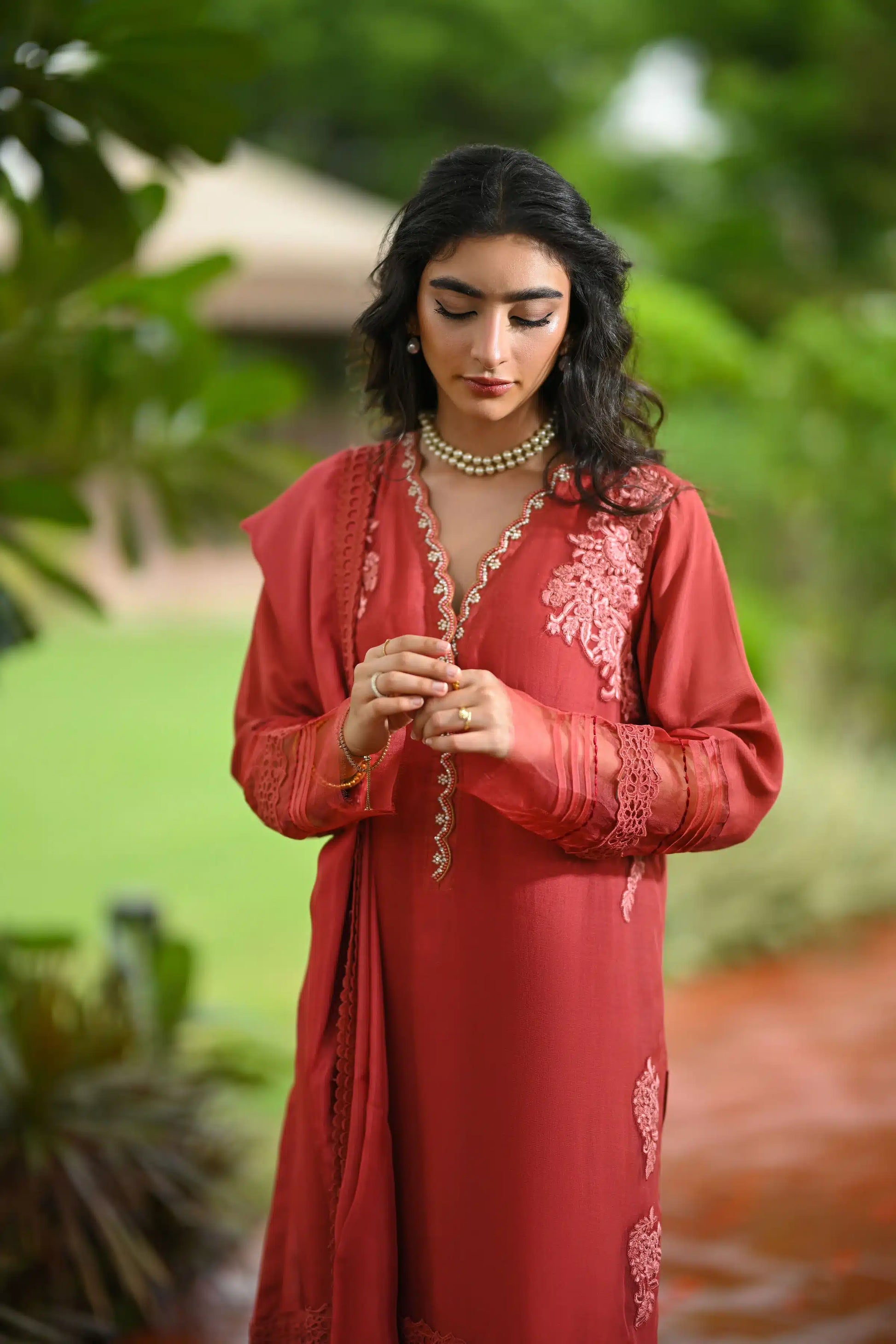 Hue Pret | Leilah Formals 23 | Dahlia - Khanumjan  Pakistani Clothes and Designer Dresses in UK, USA 