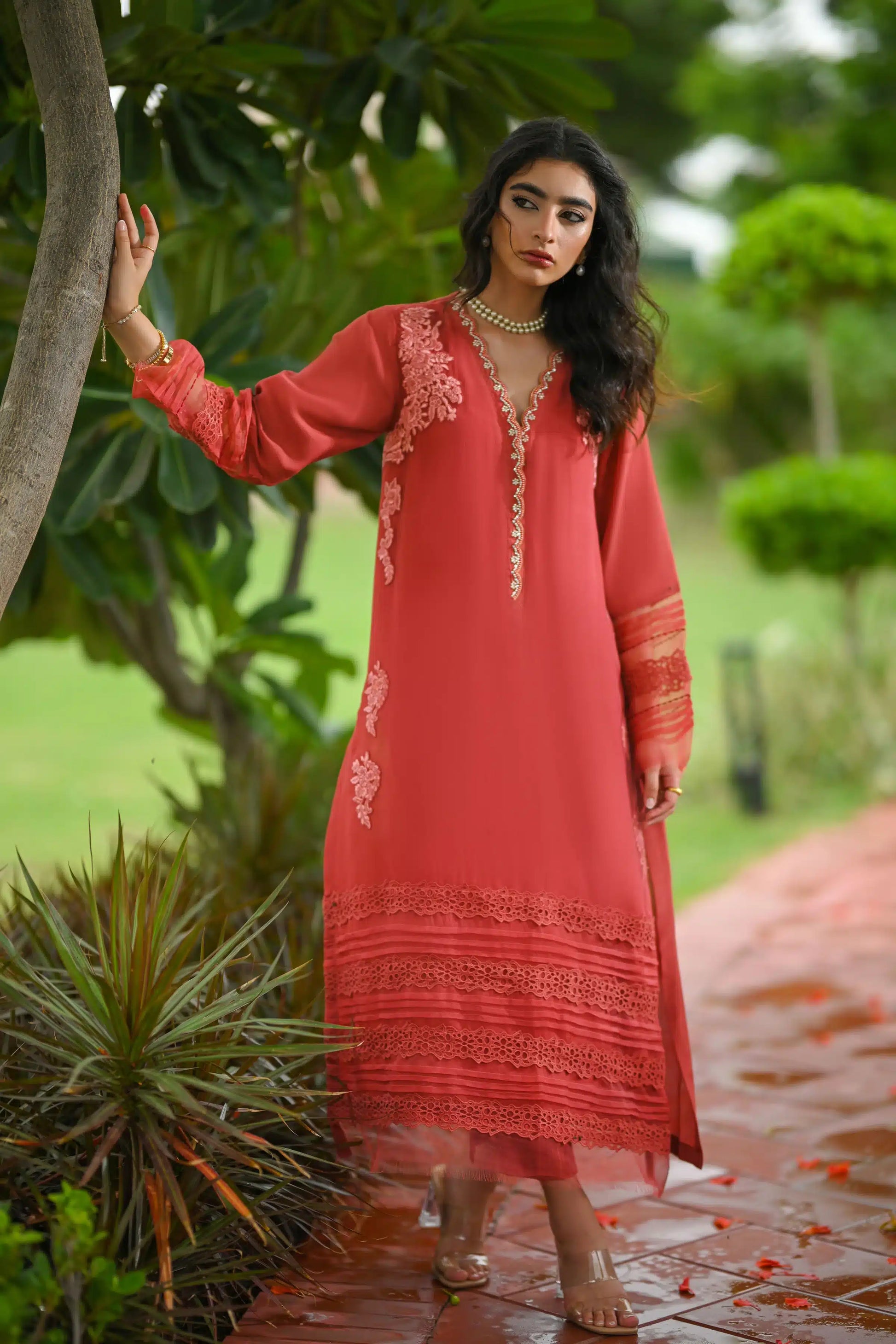 Hue Pret | Leilah Formals 23 | Dahlia - Khanumjan  Pakistani Clothes and Designer Dresses in UK, USA 