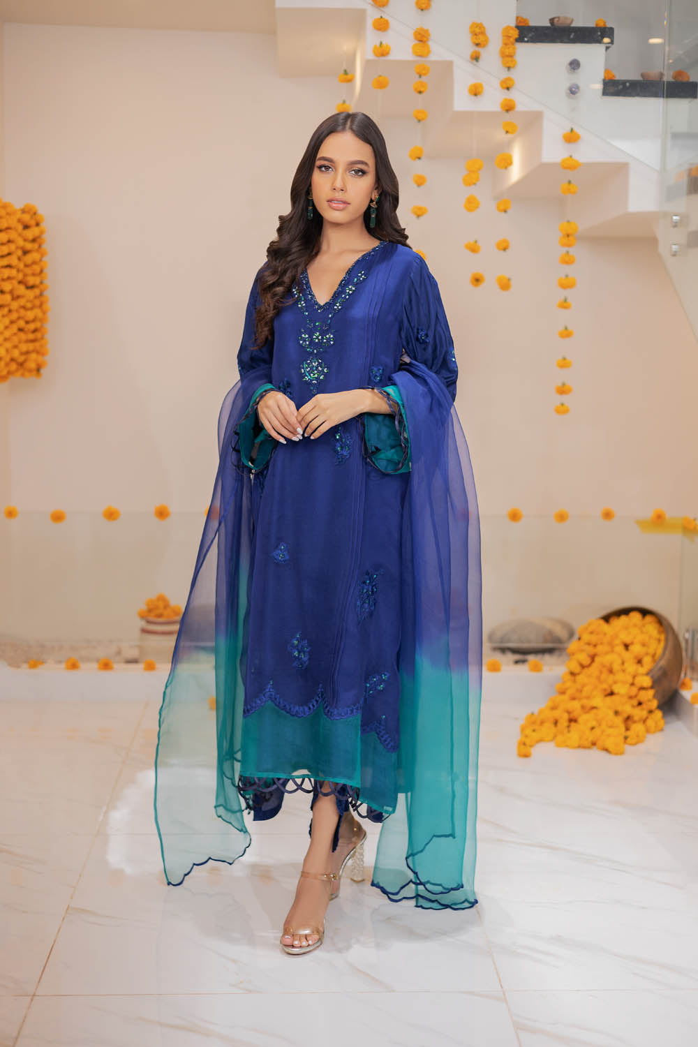 Hue Pret | Zara Suno Collection | NAINAH - Khanumjan  Pakistani Clothes and Designer Dresses in UK, USA 