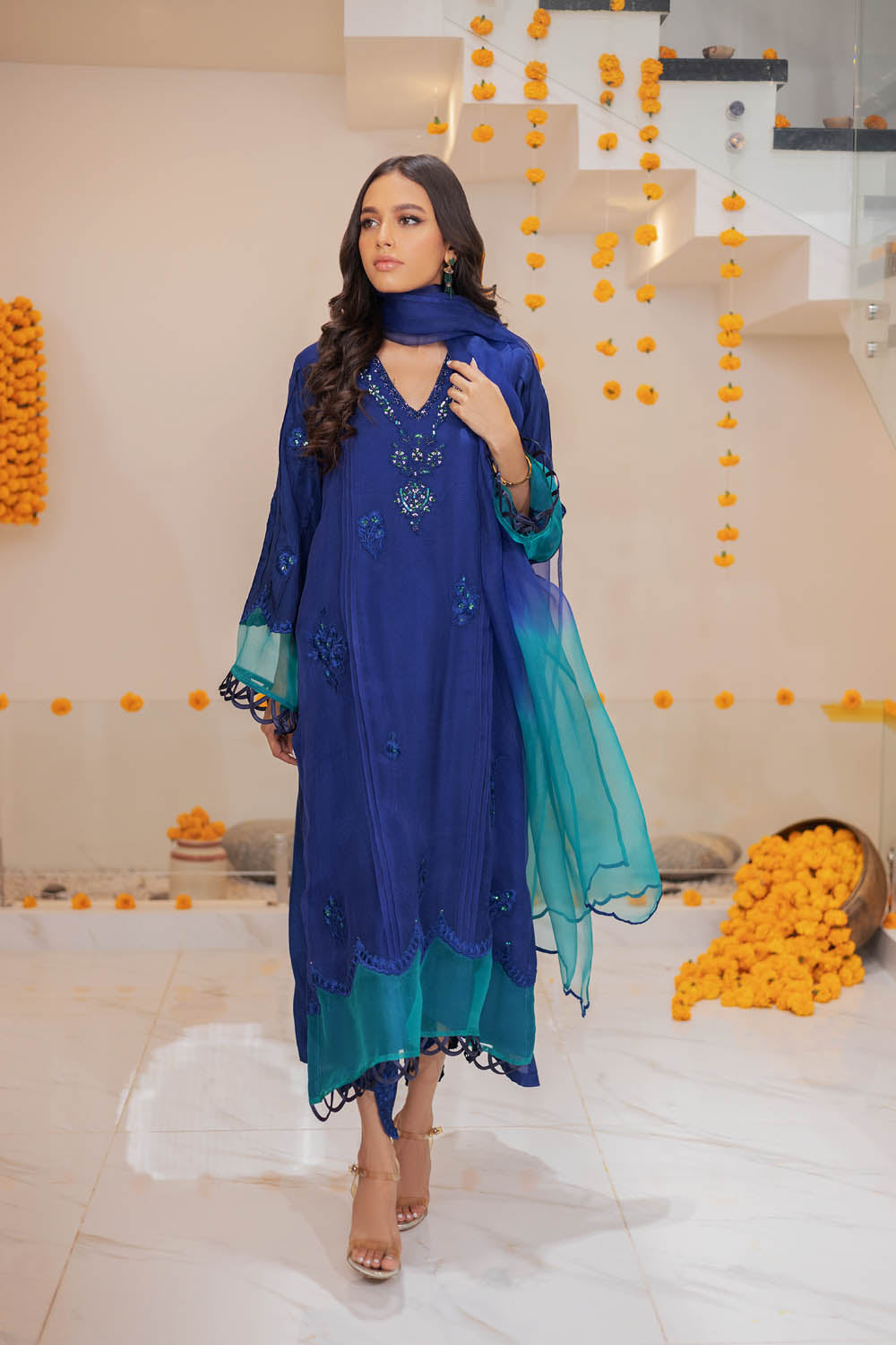 Hue Pret | Zara Suno Collection | NAINAH - Khanumjan  Pakistani Clothes and Designer Dresses in UK, USA 