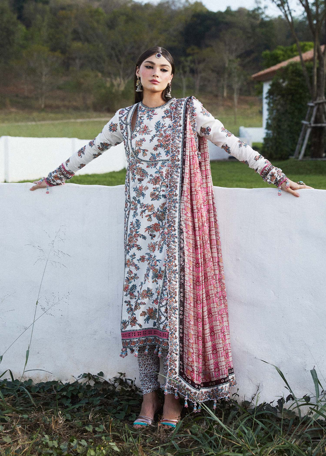 Hussain Rehar | Eid Luxury Lawn SS/24 | Elara - Khanumjan  Pakistani Clothes and Designer Dresses in UK, USA 