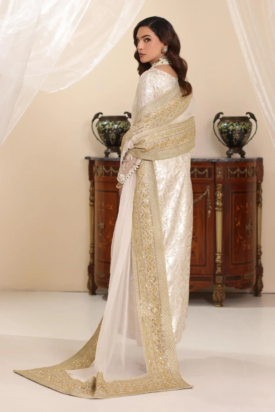 Musferah Saad | Amor A La Vida | Ivory Stardust