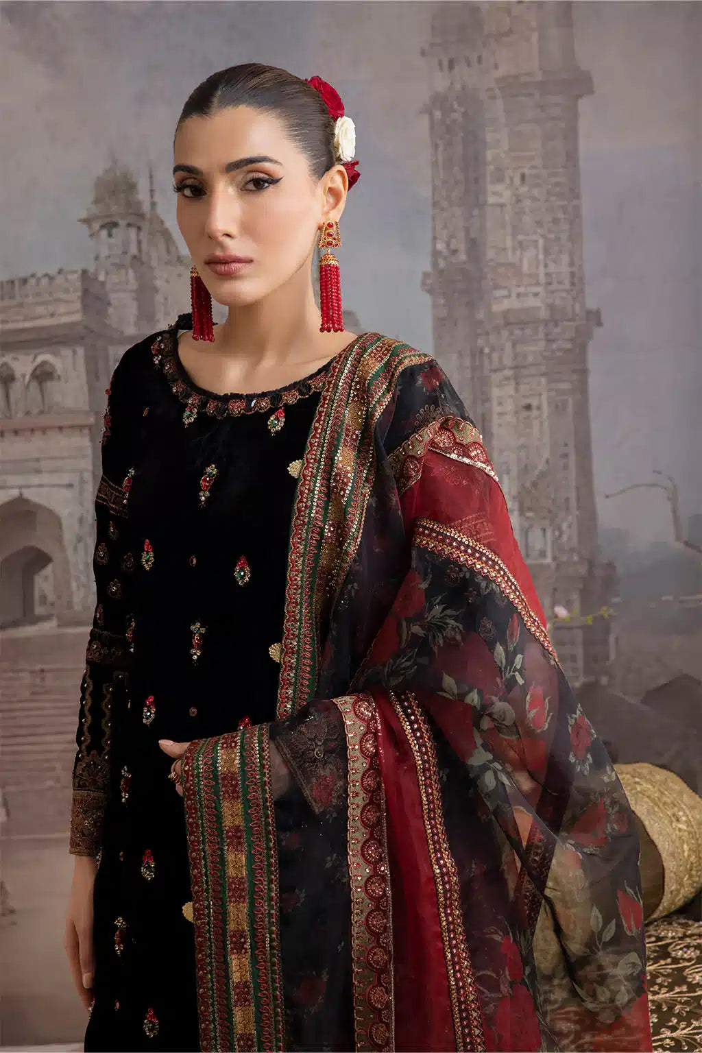 Iznik | Festive Velvet 23 | IV-20 AYYAR - Khanumjan  Pakistani Clothes and Designer Dresses in UK, USA 