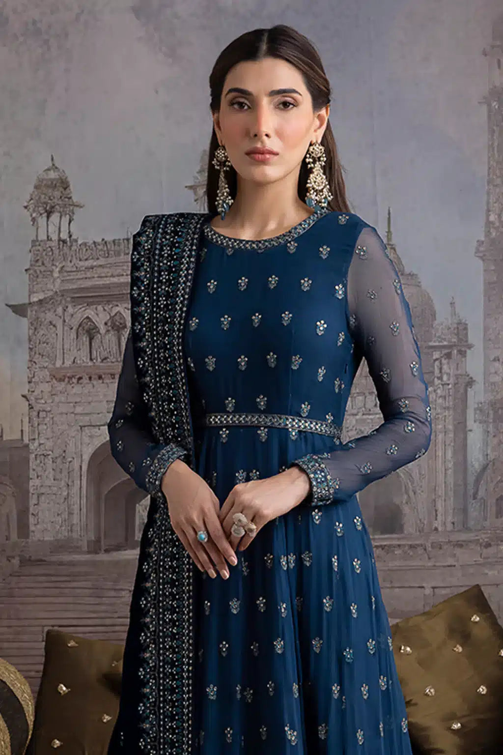 Iznik | Festive Velvet 23 | IV-25 RAQS - Khanumjan  Pakistani Clothes and Designer Dresses in UK, USA 