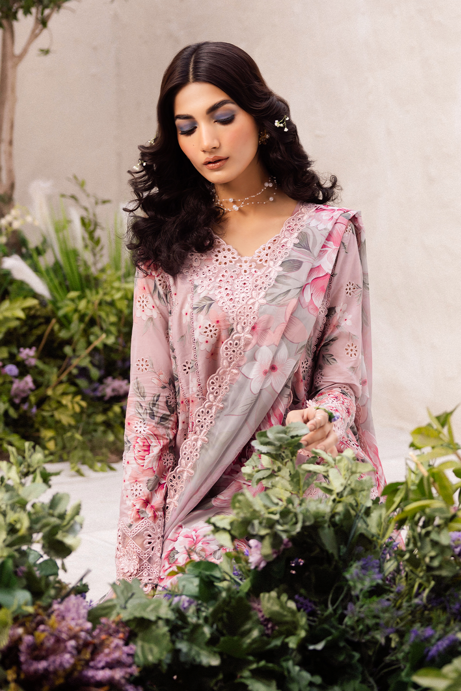 Iznik | Dahlia Embroidered Lawn | DL-09 - Khanumjan  Pakistani Clothes and Designer Dresses in UK, USA 