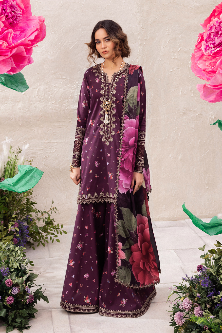 Iznik | Dahlia Embroidered Lawn | DL-06 - Khanumjan  Pakistani Clothes and Designer Dresses in UK, USA 