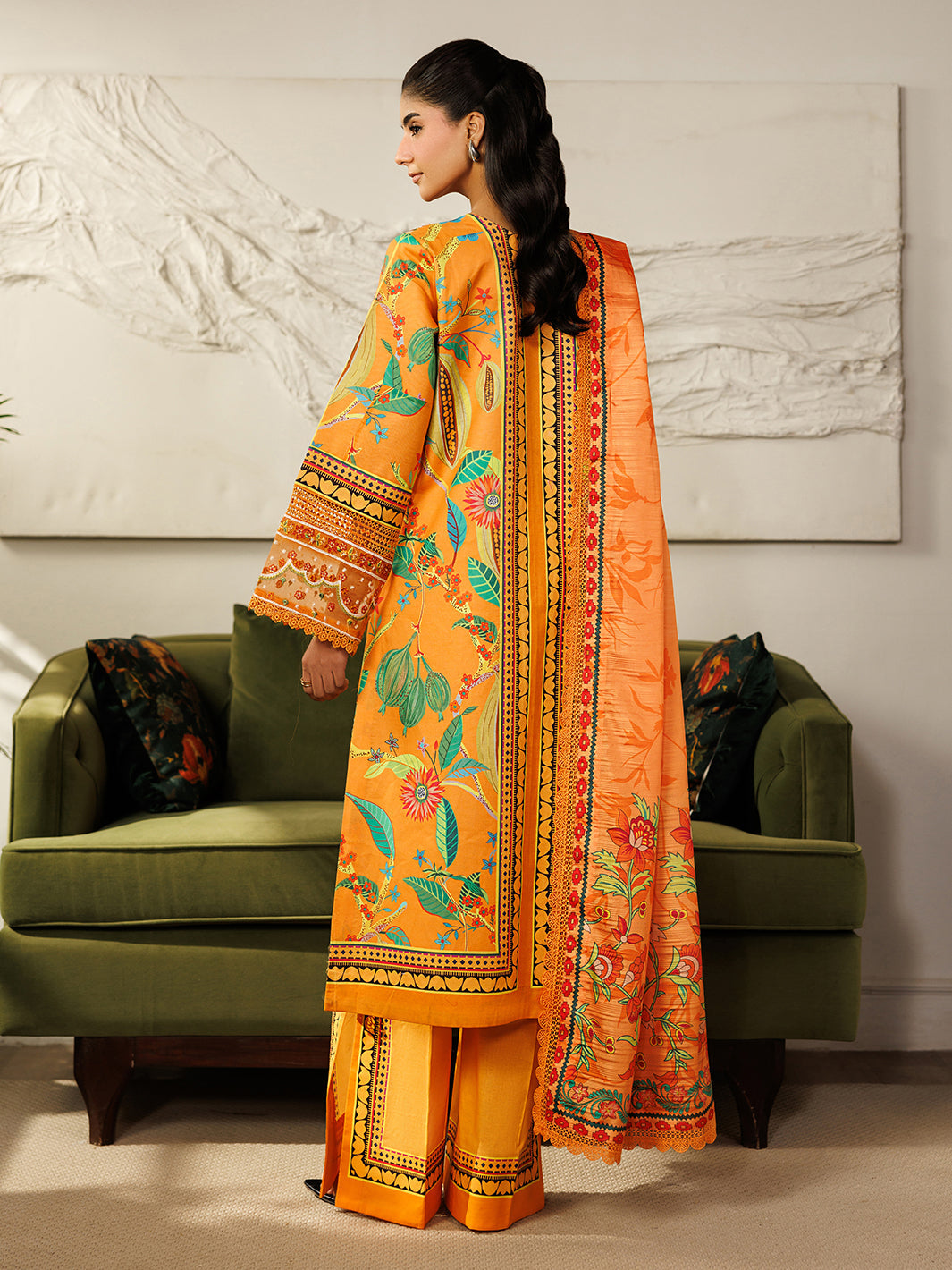 Mahnur | Leila Lawn 26 | L-13