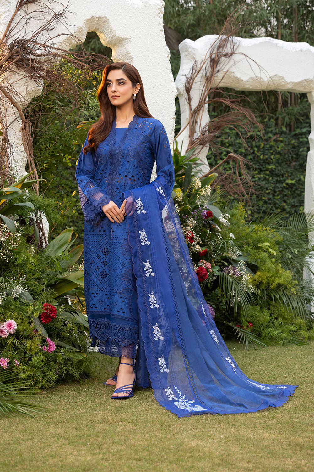 Sobia Nazir | Luxury Lawn 25 | 1B