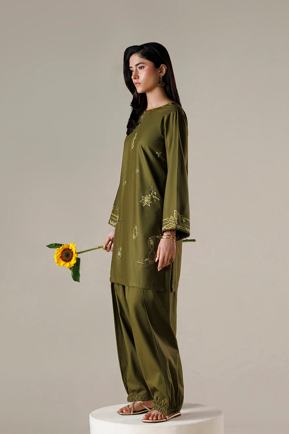 Azure | Chic Essentials |Matcha Mood