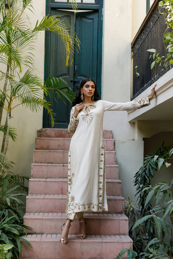 Wahajmkhan | Bahar Begum Formals | IVORY & COPPER BEGUM OUTFIT - Khanumjan  Pakistani Clothes and Designer Dresses in UK, USA 