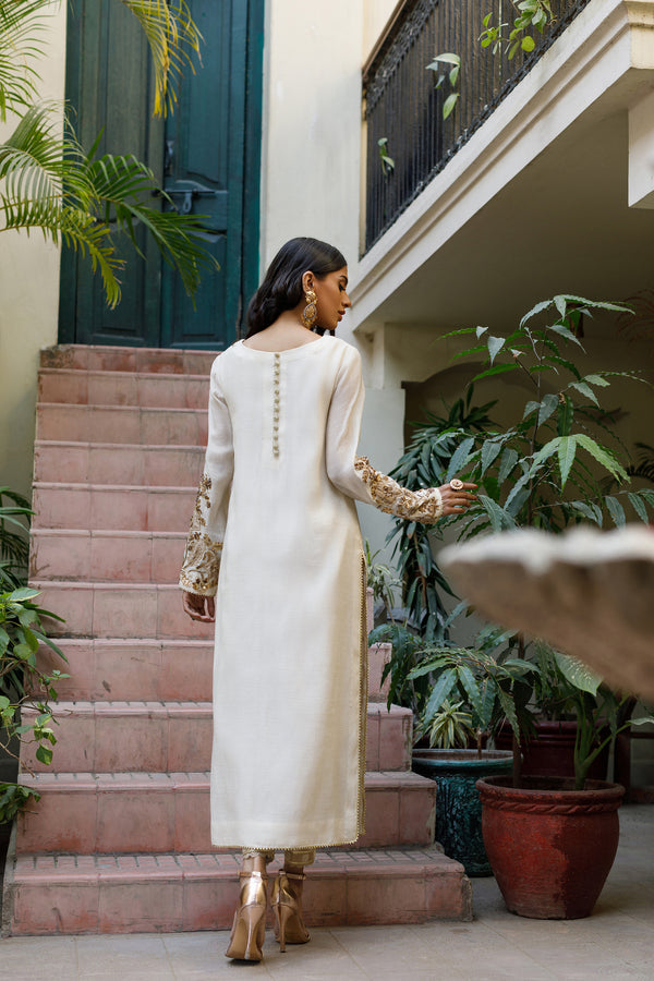 Wahajmkhan | Bahar Begum Formals | IVORY & COPPER BEGUM OUTFIT - Khanumjan  Pakistani Clothes and Designer Dresses in UK, USA 