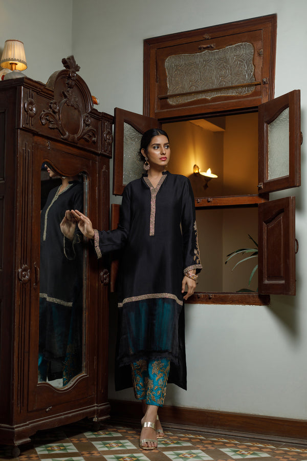 Wahajmkhan | Bahar Begum Formals | BLACK TURQUOISE BEGUM JORA - Khanumjan  Pakistani Clothes and Designer Dresses in UK, USA 