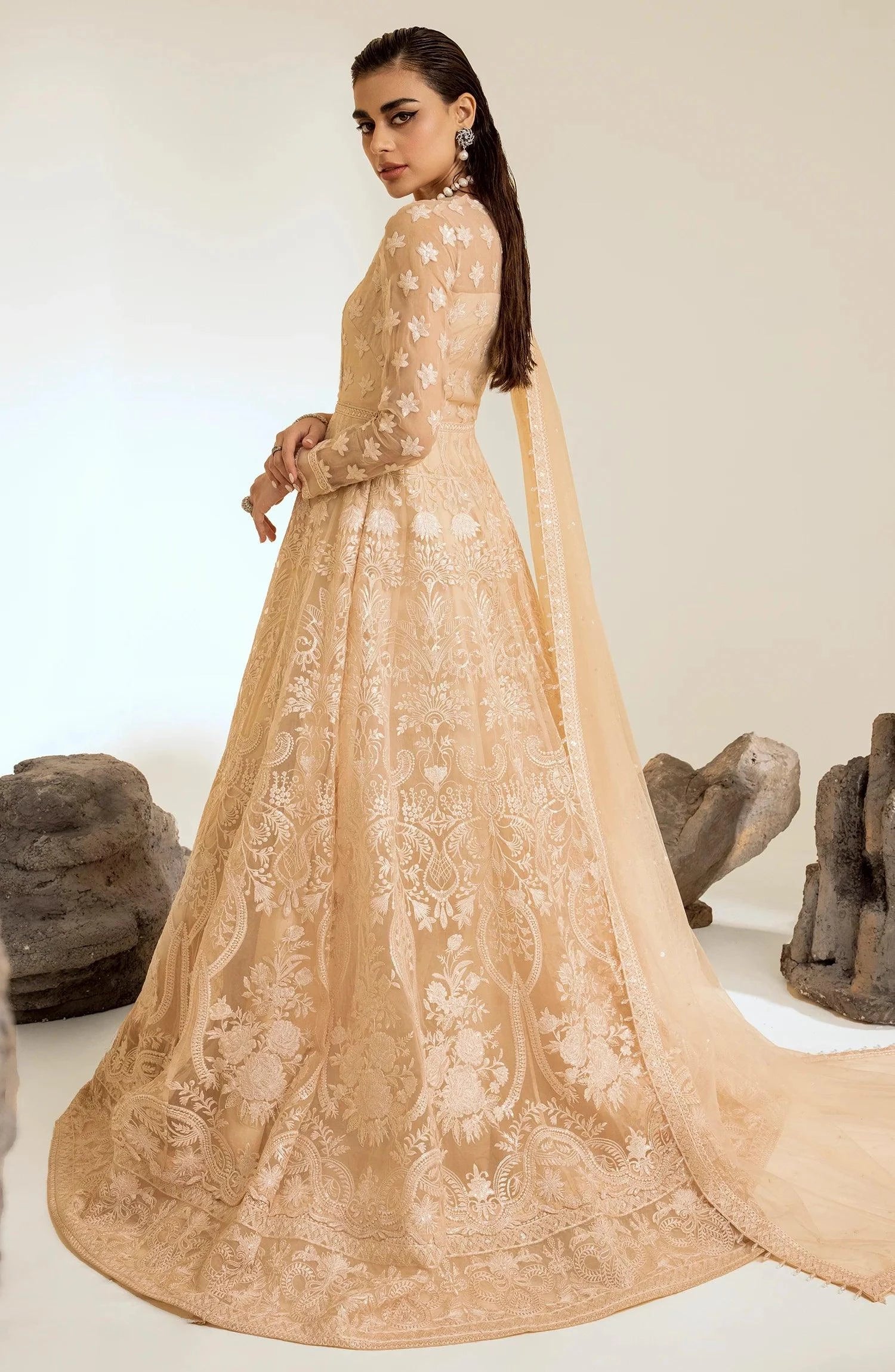 Maryum N Maria | The Brides 23 | Dazzle LighT (MS23-539) - Khanumjan  Pakistani Clothes and Designer Dresses in UK, USA 