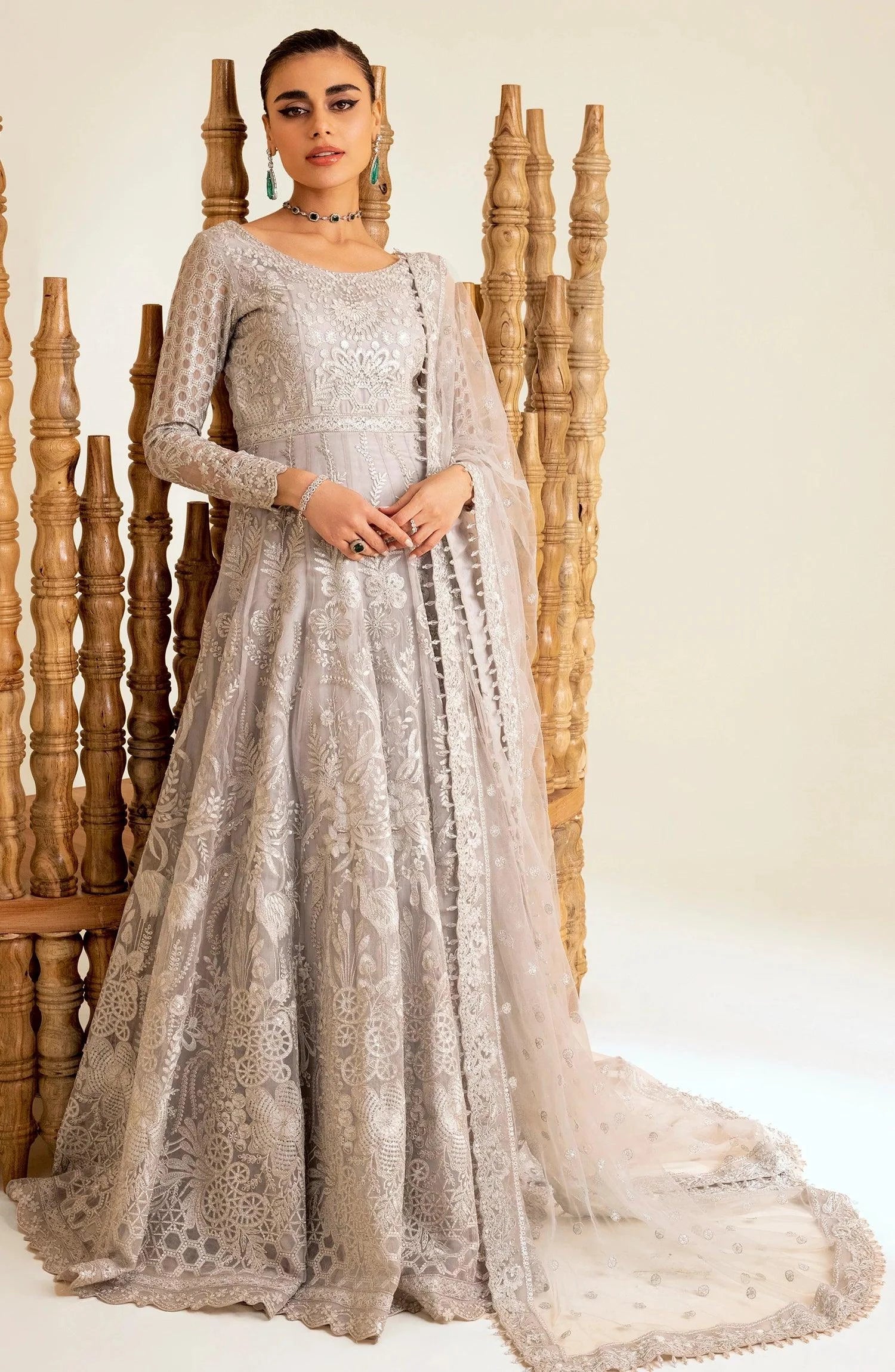 Maryum N Maria | The Brides 23 | Silver Thorn (MS23-535) - Khanumjan  Pakistani Clothes and Designer Dresses in UK, USA 