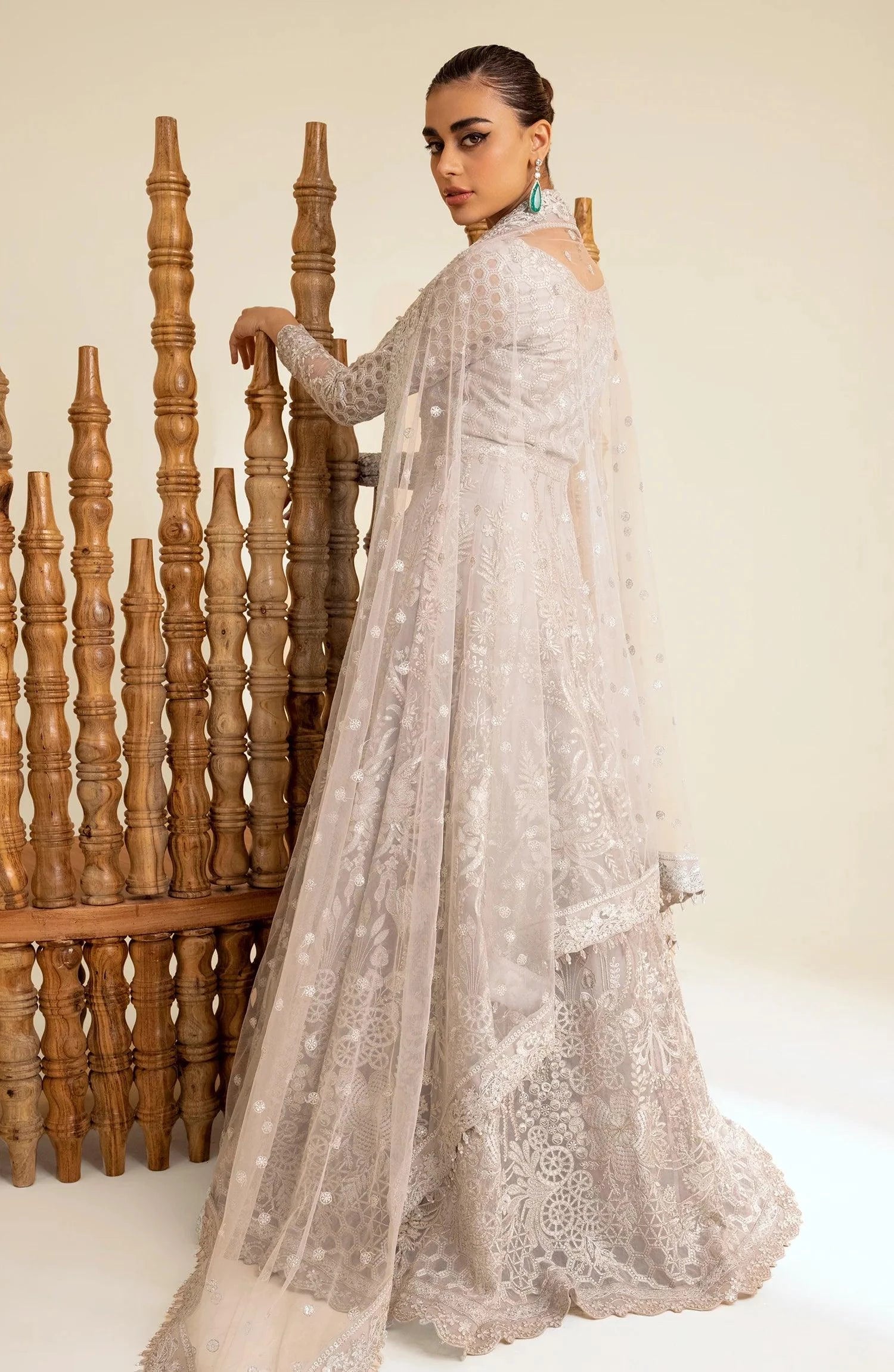 Maryum N Maria | The Brides 23 | Silver Thorn (MS23-535) - Khanumjan  Pakistani Clothes and Designer Dresses in UK, USA 