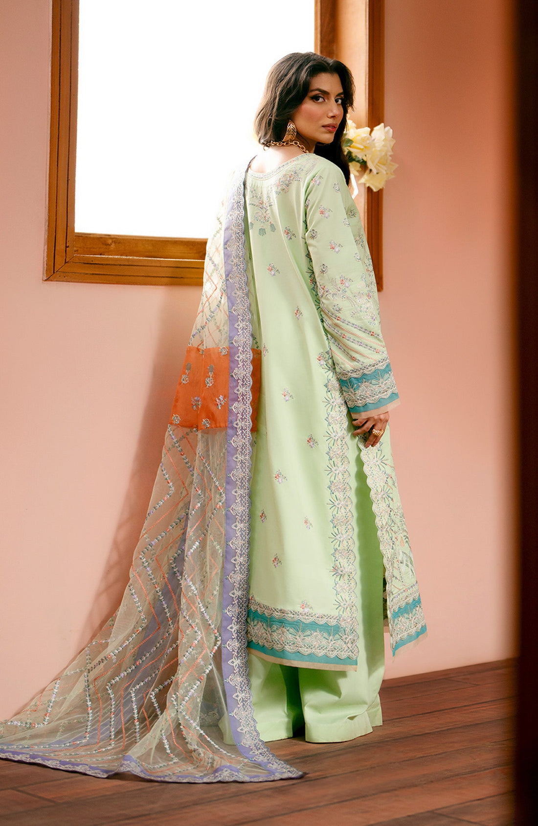 Maryum N Maria | Luxury Lawn 24 |  Zara - Khanumjan  Pakistani Clothes and Designer Dresses in UK, USA 