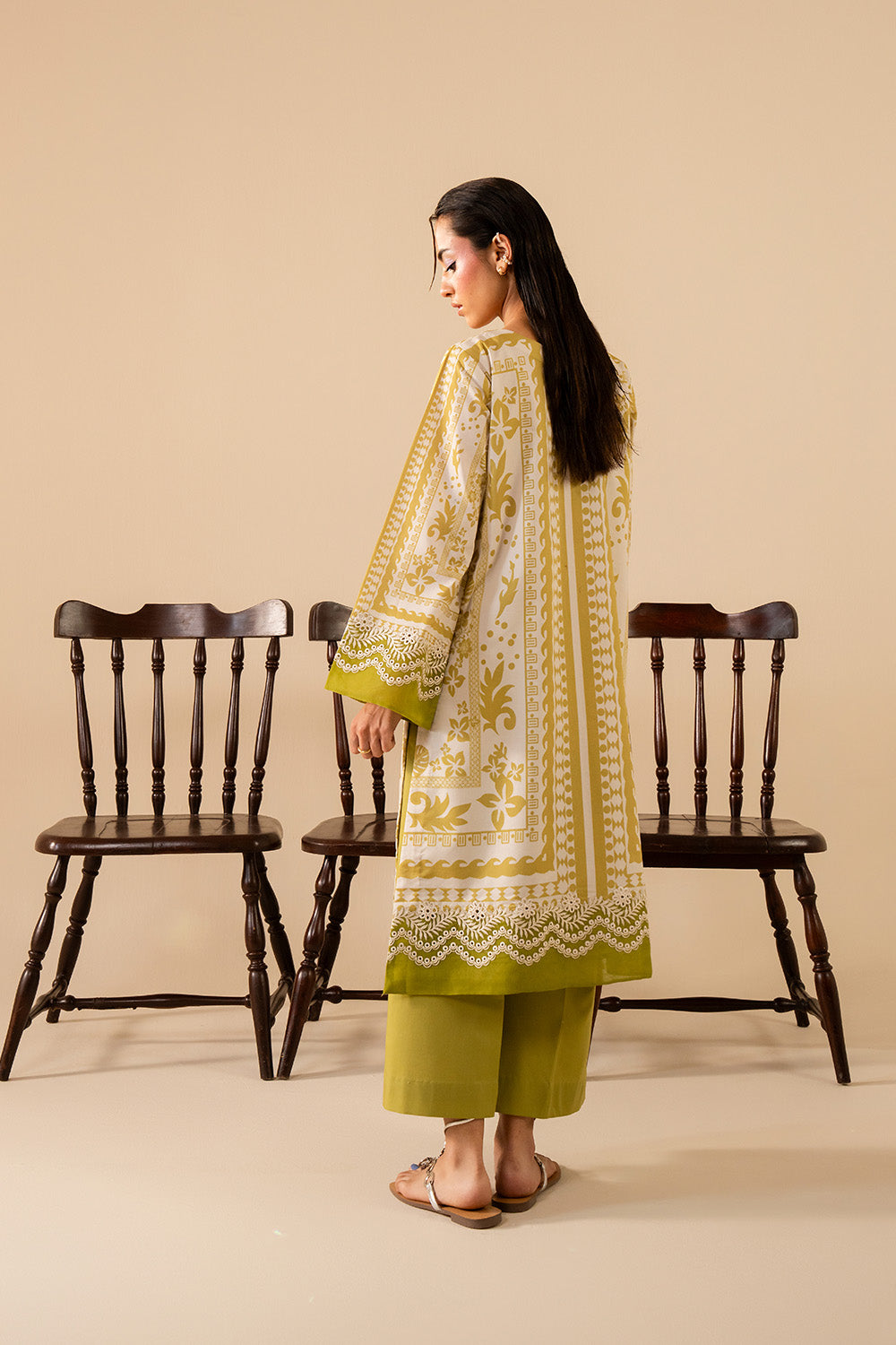 Maryum N Maria | Floren Lawn | ILLIANA