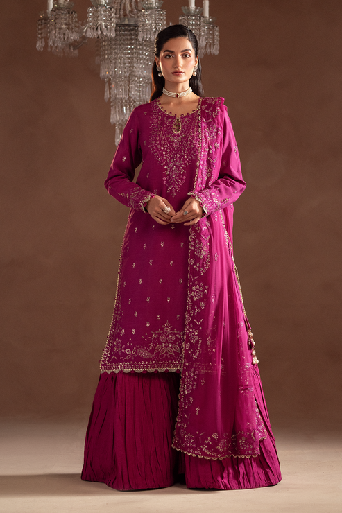 Emaan Adeel | Selene Formals | FIORA