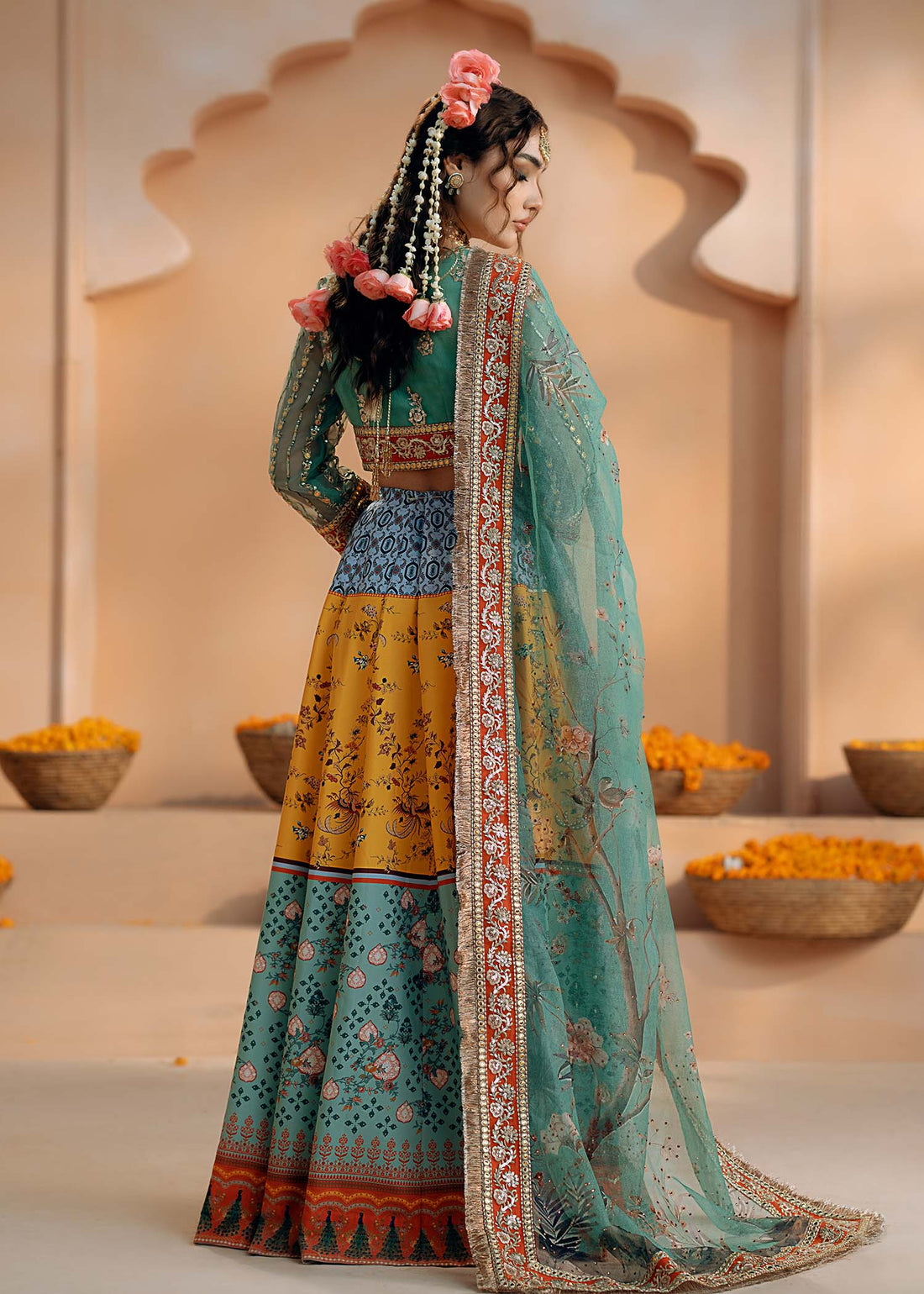 Fozia Khalid | Chamakh Dhamakh Wedding Festivity | Shagun