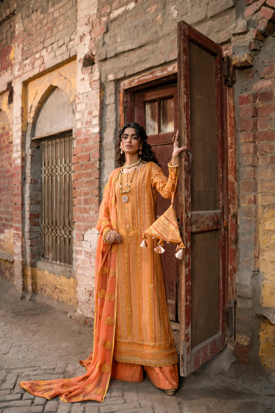 Erum Khan | Mannat Formals | Shamma - Khanumjan  Pakistani Clothes and Designer Dresses in UK, USA 