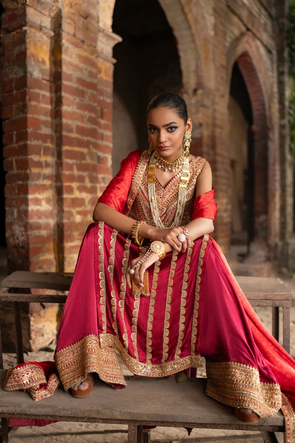 Erum Khan | Mannat Formals | Sohni - Khanumjan  Pakistani Clothes and Designer Dresses in UK, USA 