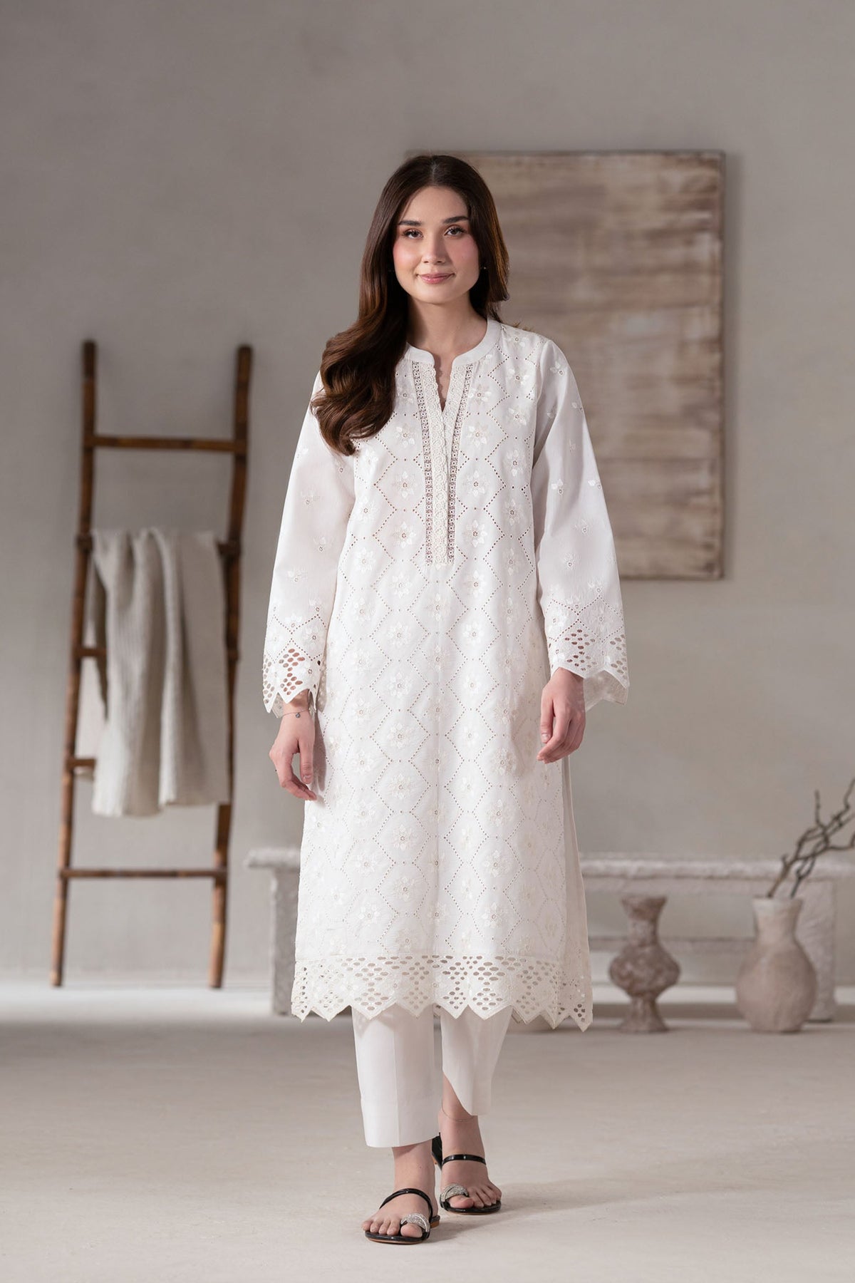 Akbar Aslam | Pret Lawn | Frost