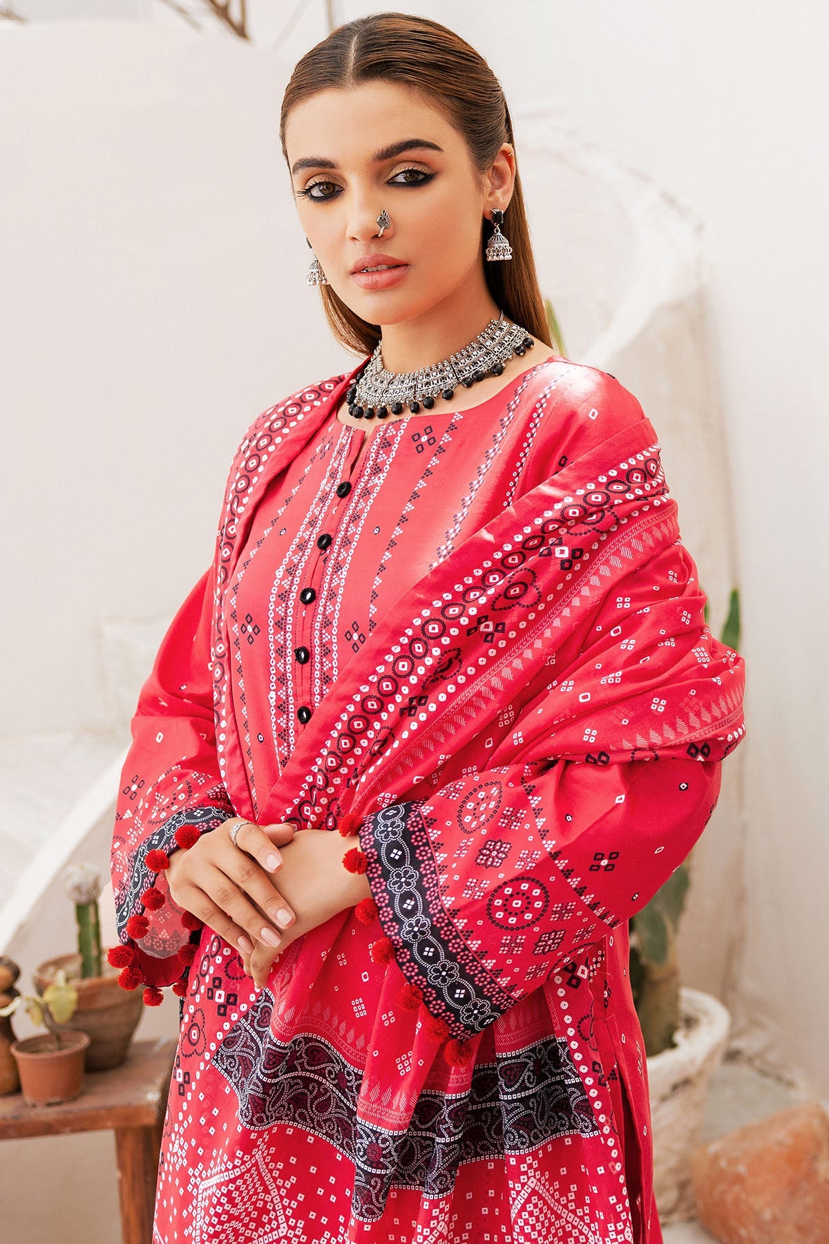 Motifz | Rang Lawn | 4740-ESHMAAL - Khanumjan  Pakistani Clothes and Designer Dresses in UK, USA 