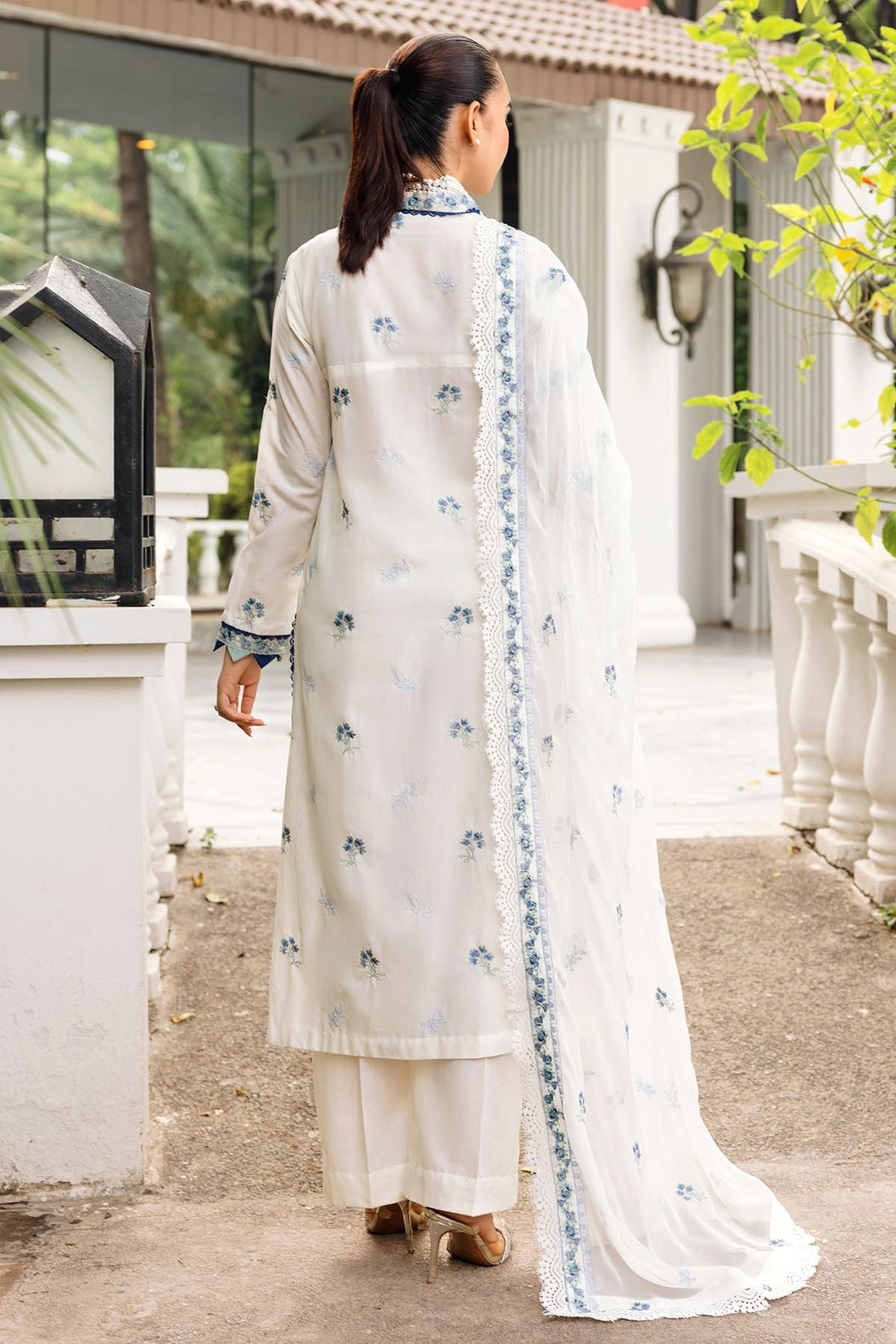 Motifz | Premium Lawn 24 | 4833-RAMEEN