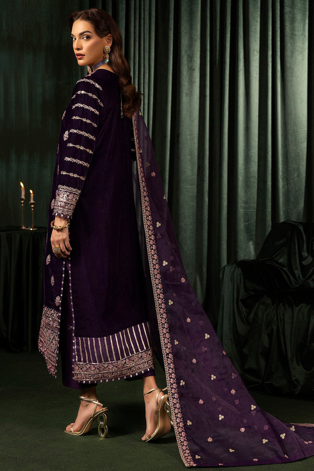 Motifz | Velvet Formals | 5100-IRHA