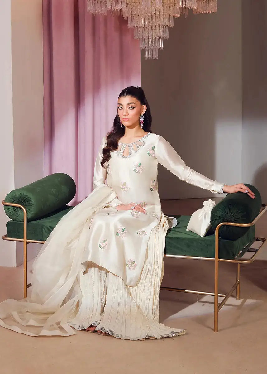 Mahum Asad | Forever and Ever Formals |  Goddess - Khanumjan  Pakistani Clothes and Designer Dresses in UK, USA 
